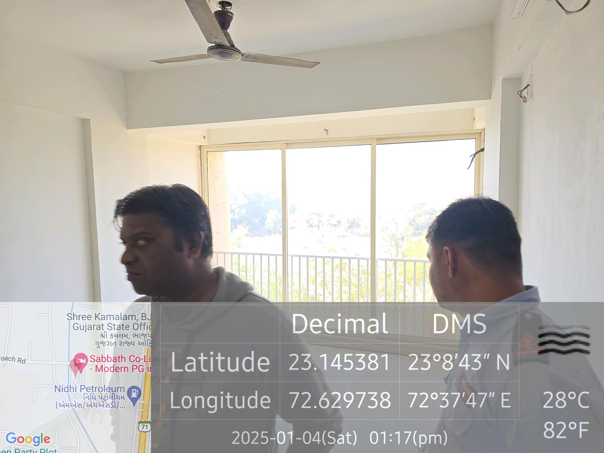 Flat for sale in Gandhinagar. — photo 1