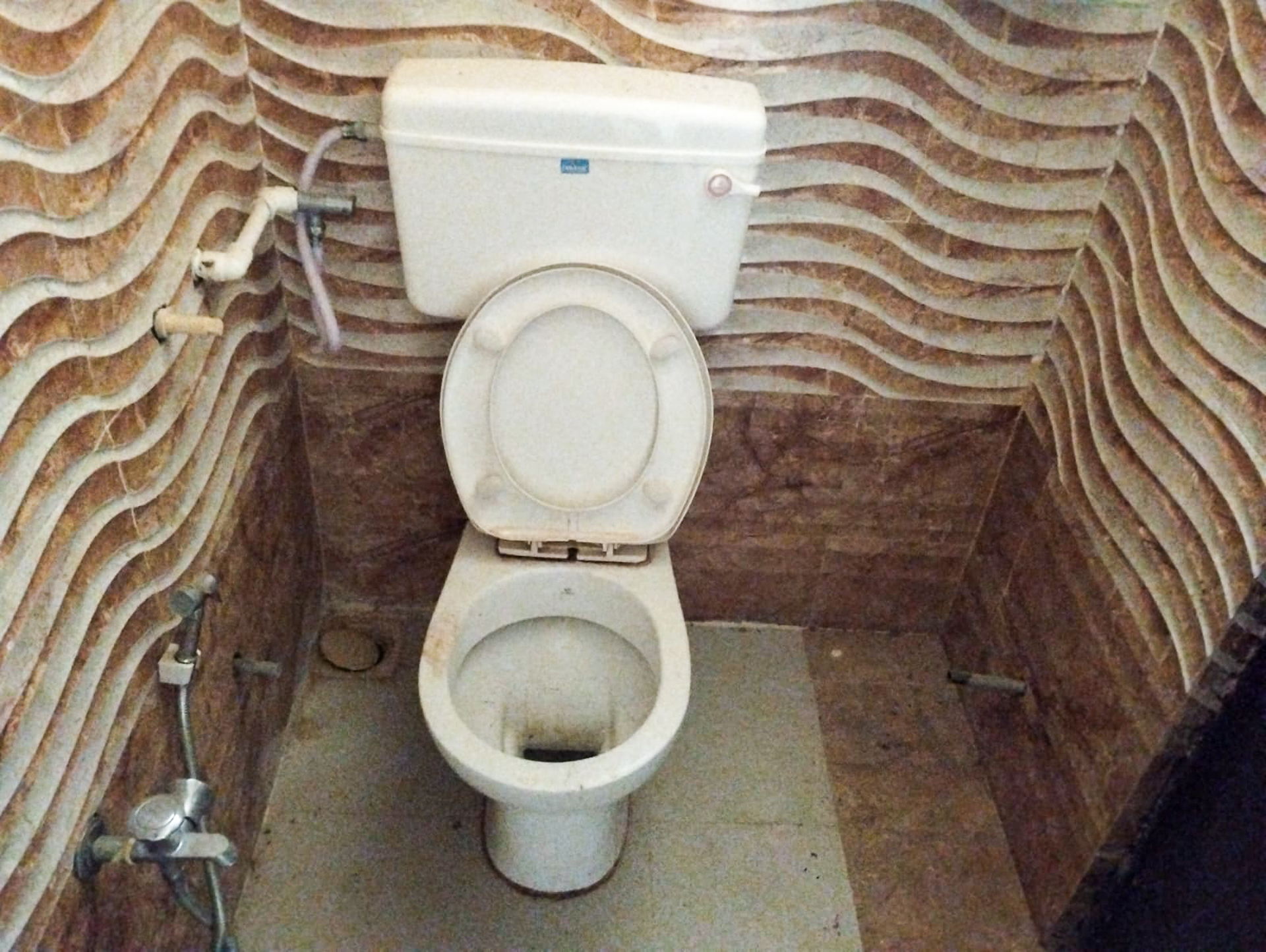 Flat for sale in Gandhinagar. — photo 8