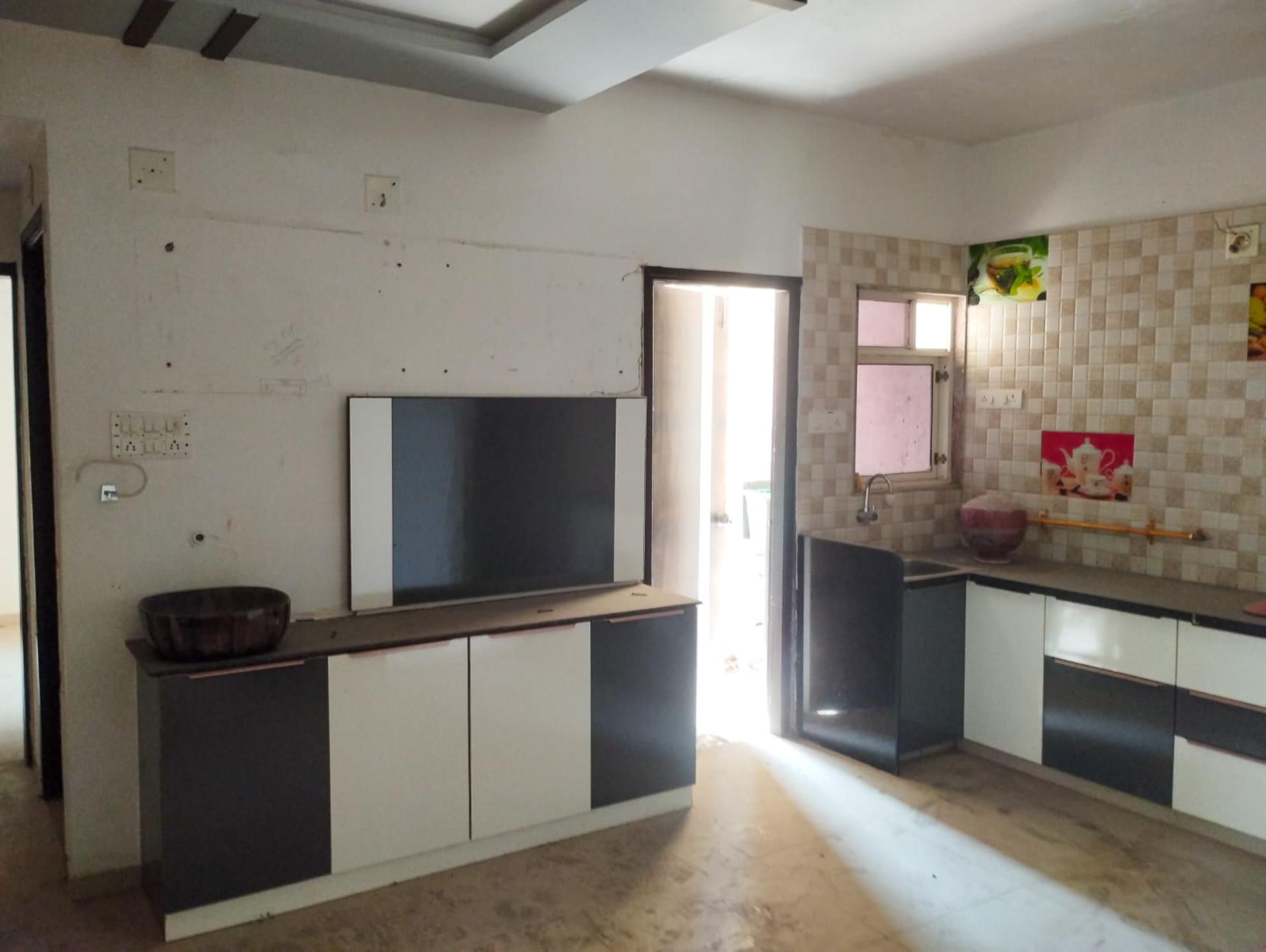 Flat for sale in Gandhinagar. — photo 13