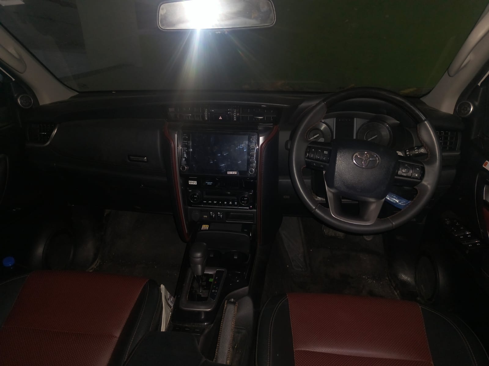 2024 Toyota Legender 4x2 Diesel AT SUV 30000 km 2 years for sale in LODHA BMC PARKING Mumbai — photo 3