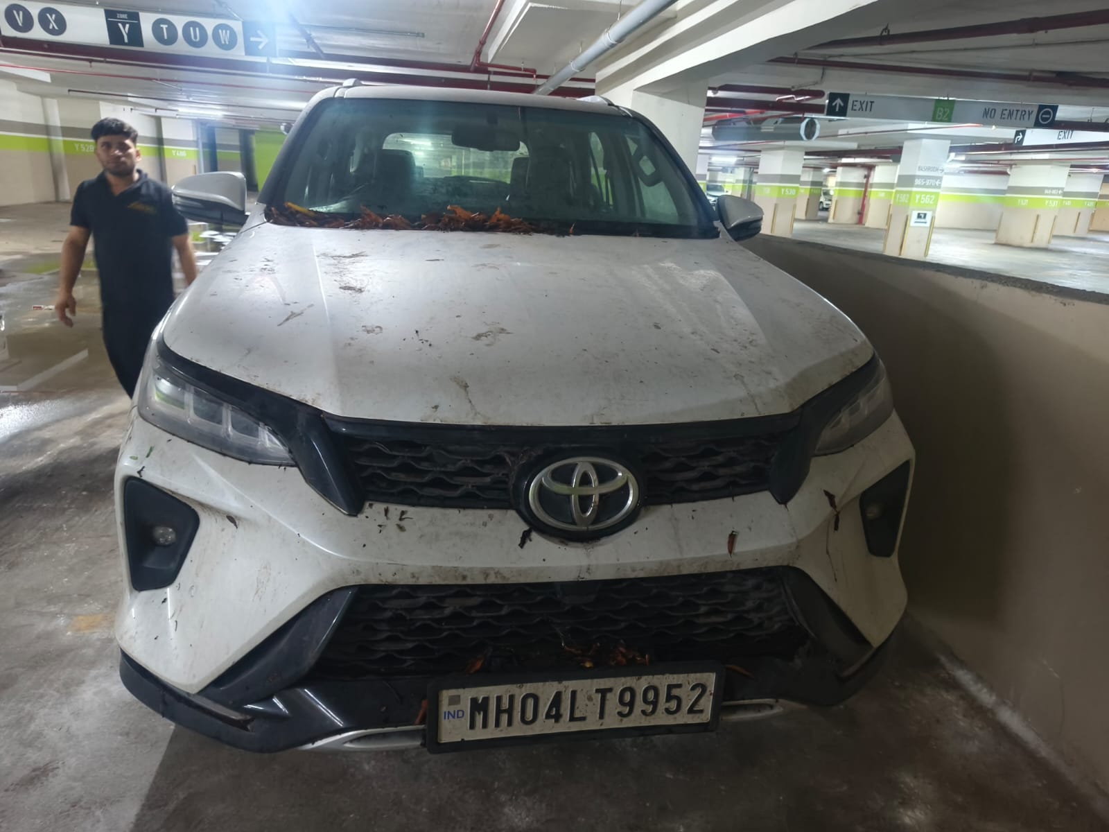 2024 Toyota Legender 4x2 Diesel AT SUV 30000 km 2 years for sale in LODHA BMC PARKING Mumbai