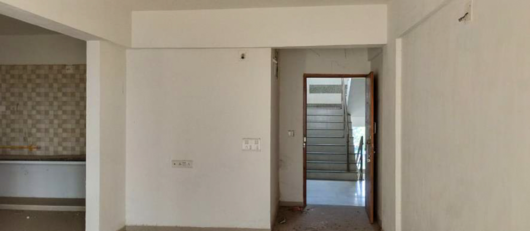 Flat for sale in Gandhinagar. — photo 11