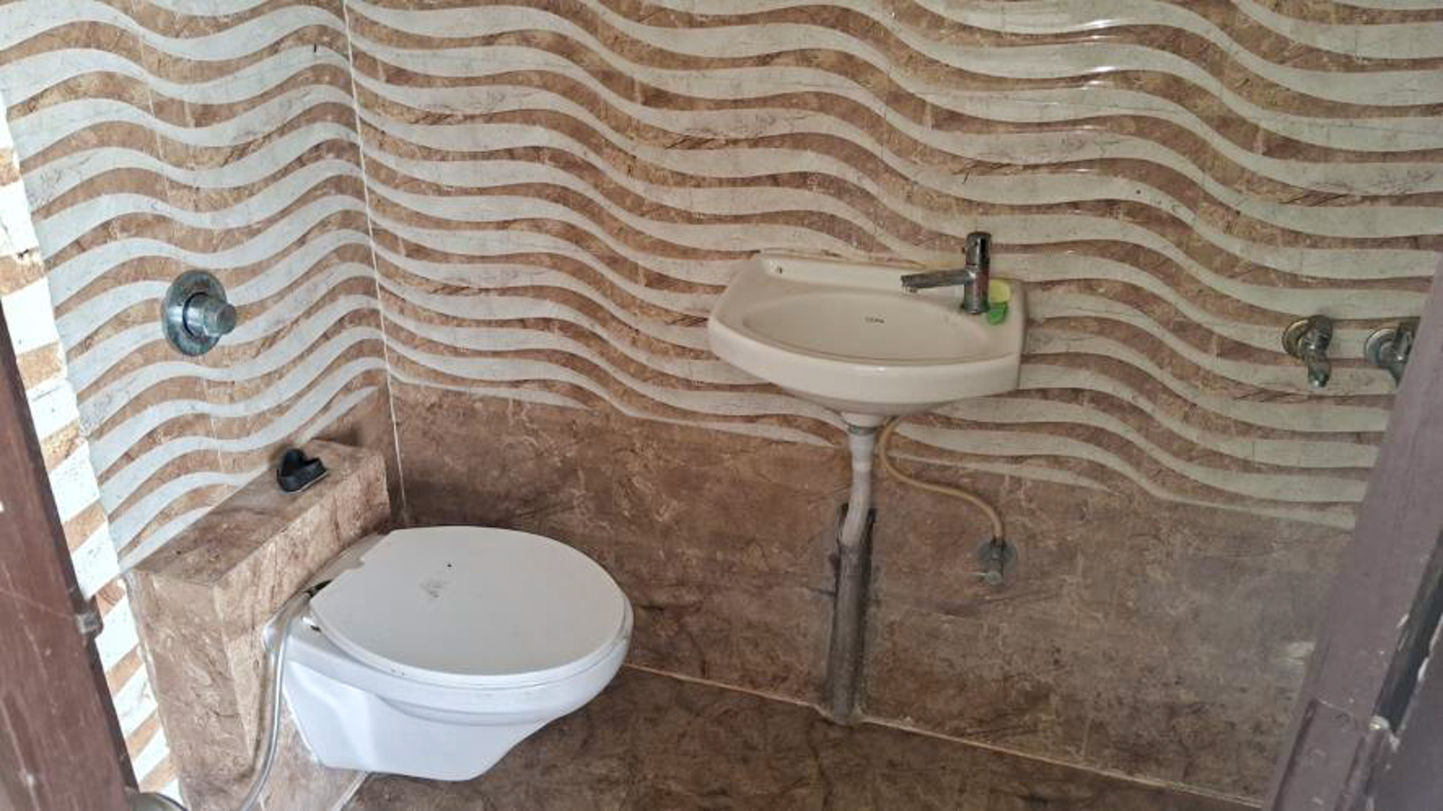 Flat for sale in Gandhinagar Gandhinagar. — photo 11