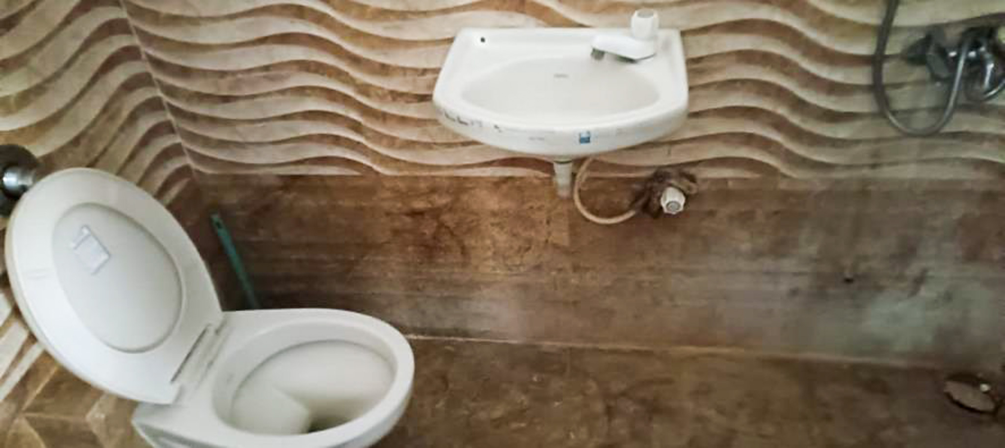 Flat for sale in Gandhinagar Gandhinagar. — photo 5