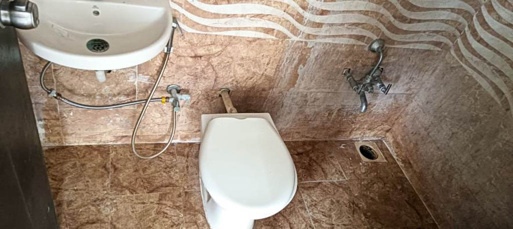 Flat for sale in Gandhinagar Gandhinagar.