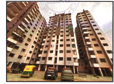 99.87 square meter Flat for sale in Surat — photo 1