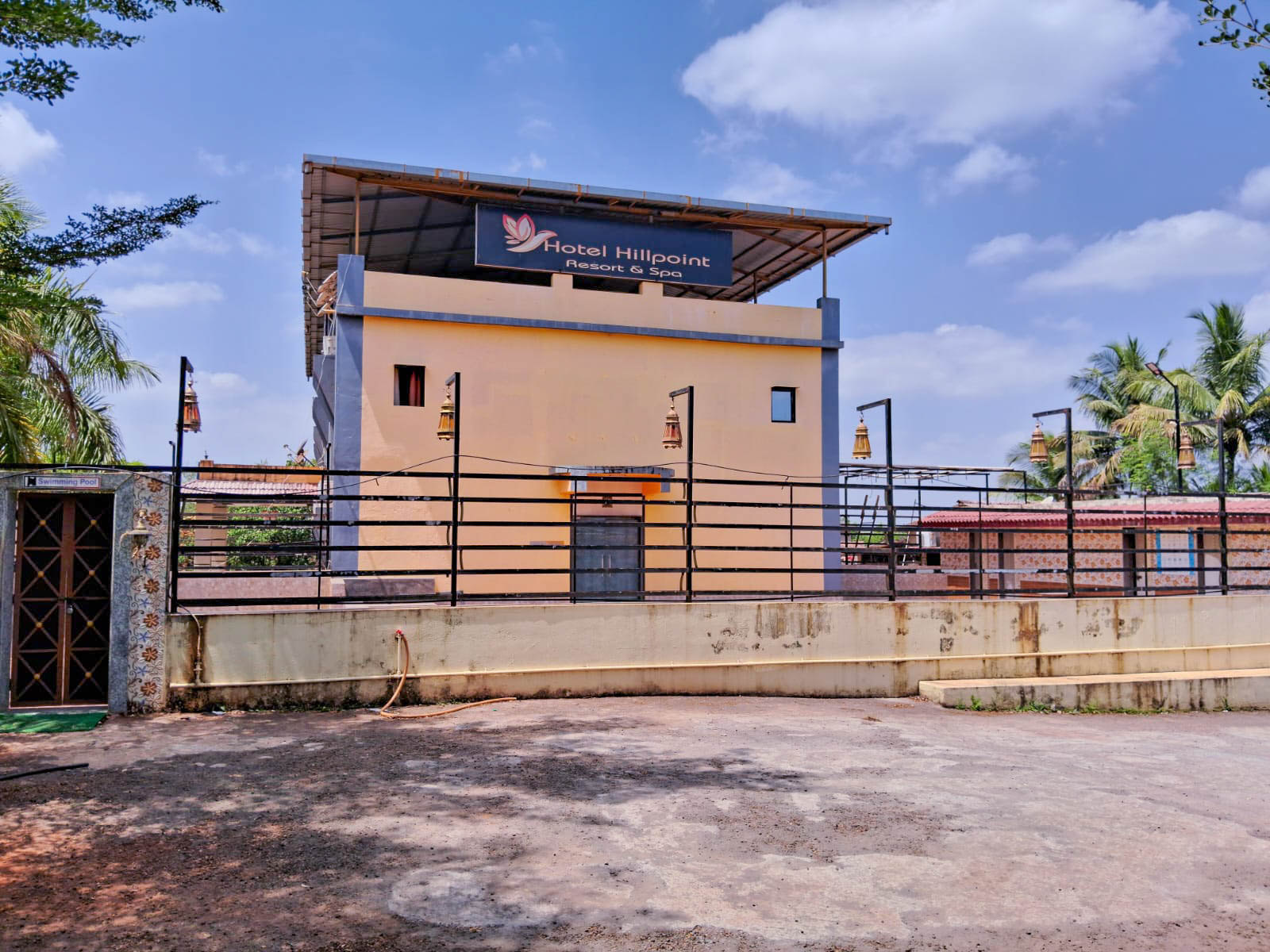 Shops for sale in Devrukh — photo 18
