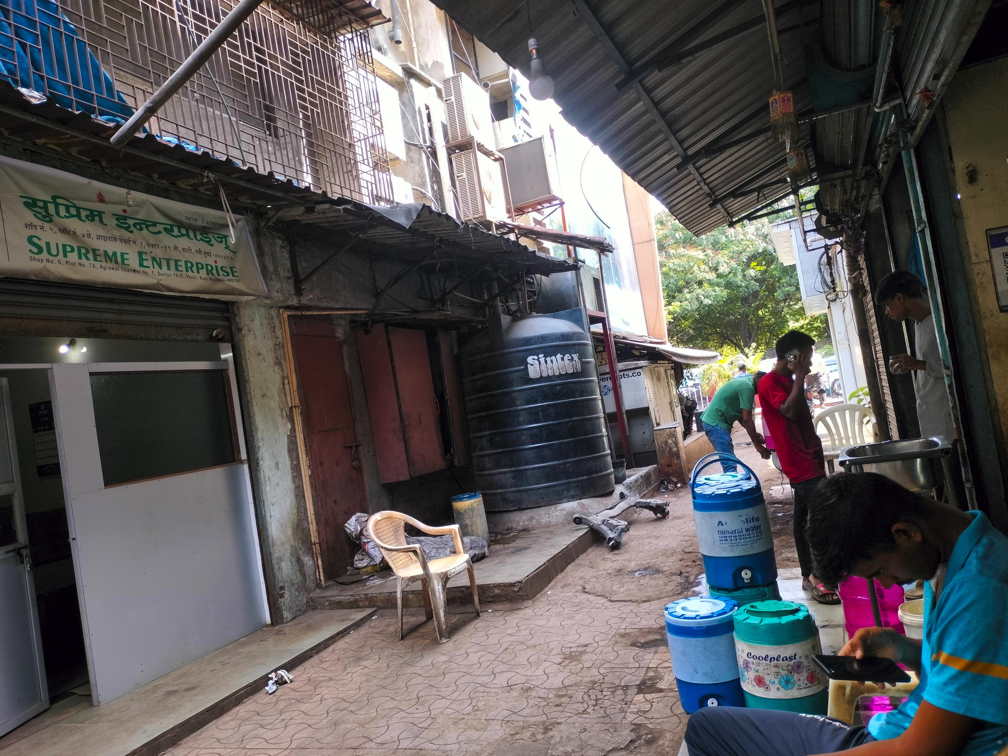 906 square feet Godowns for sale in VASHI Navi Mumbai — photo 18