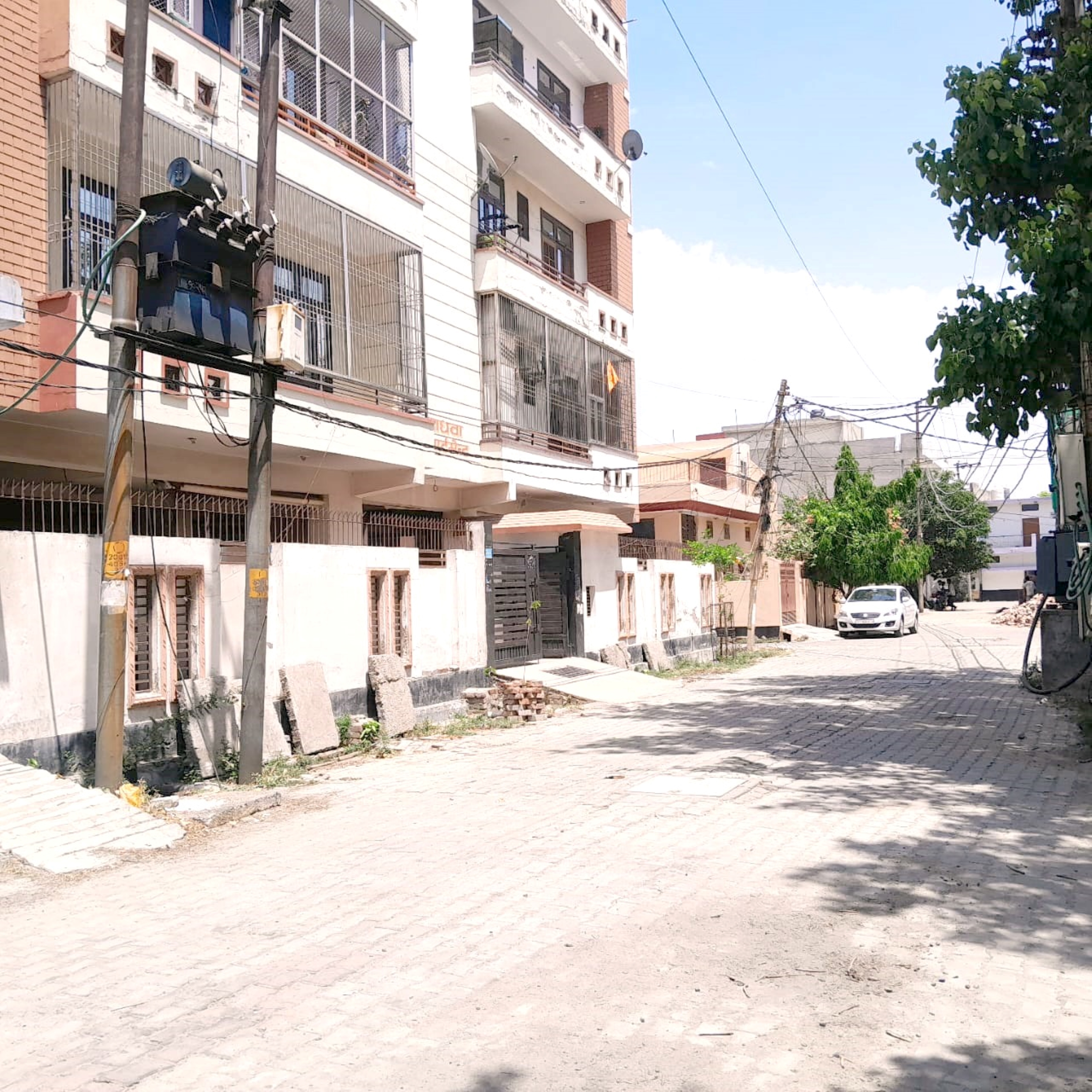 Flat for sale in Aligarh — photo 4