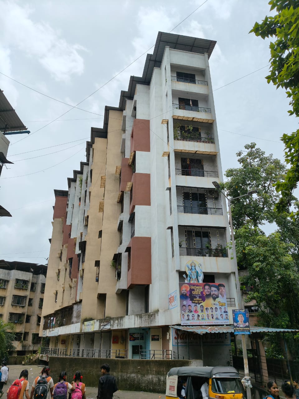 Flat for sale in Bhiwandi