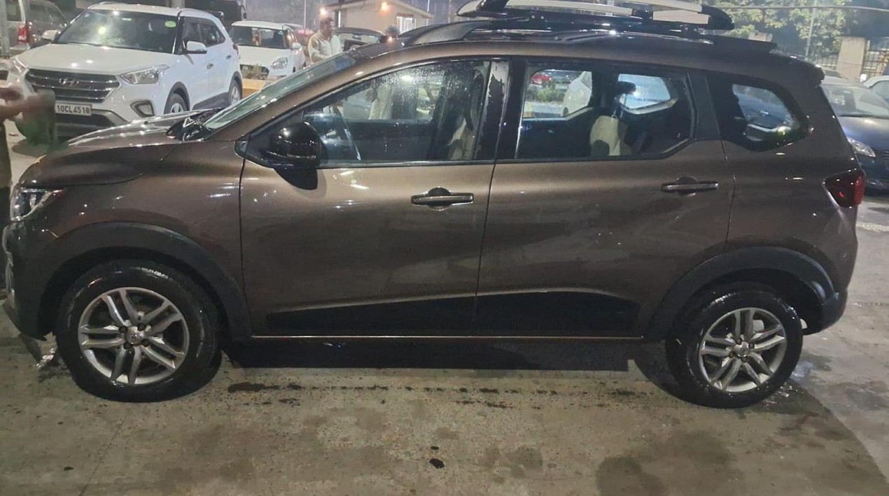2022 Renault Triber RXZ MT MUV 20000 km 4 years for sale in easy next services vaishali New Delhi — photo 1
