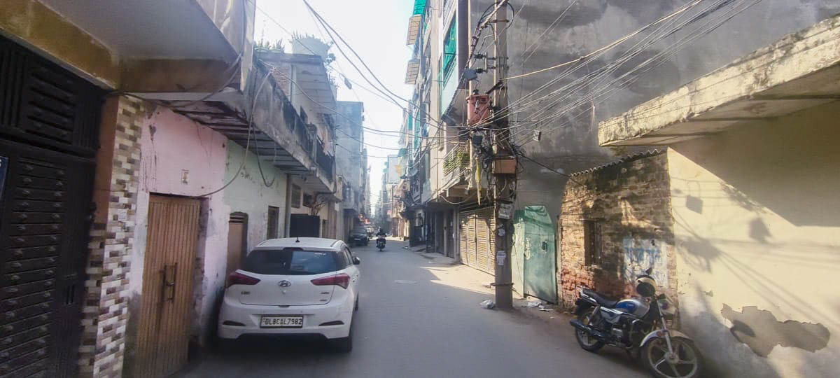 50 square yard Flat for sale in New Delhi — photo 1