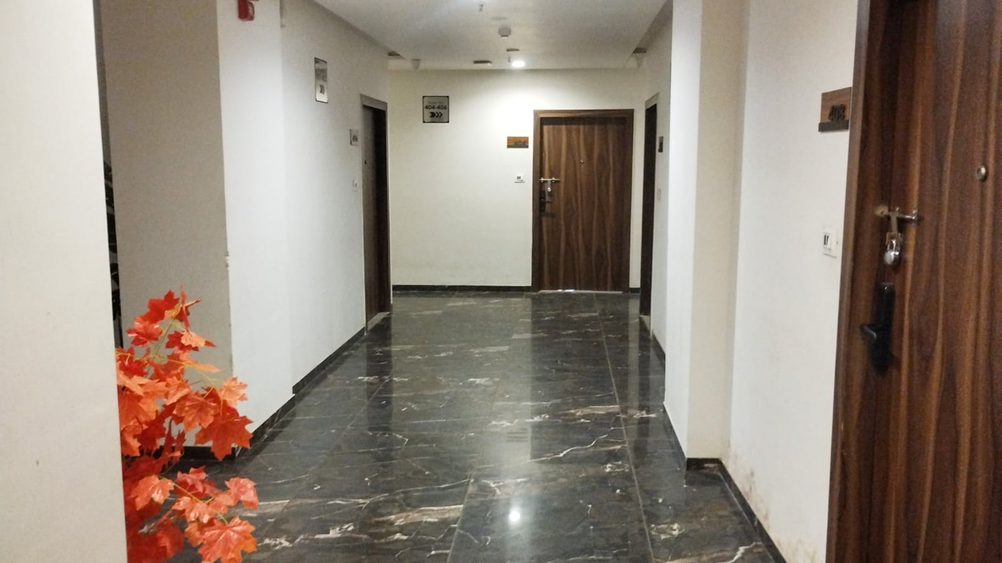 1531.08 square meter Hotel for sale in Scheme known as "SAI SAPPHIRE SQUARE", Chandkheda, Gandhinagar-382424, Gujarat. Gandhinagar. — photo 1