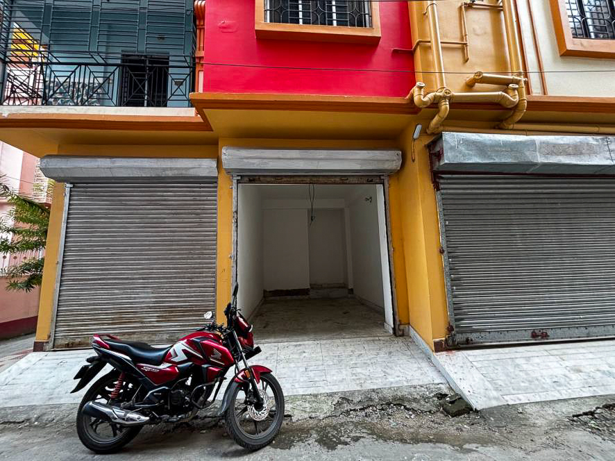 1004 square feet Flat for sale in MAA ABASAN, DUMDUM Kolkata — photo 2