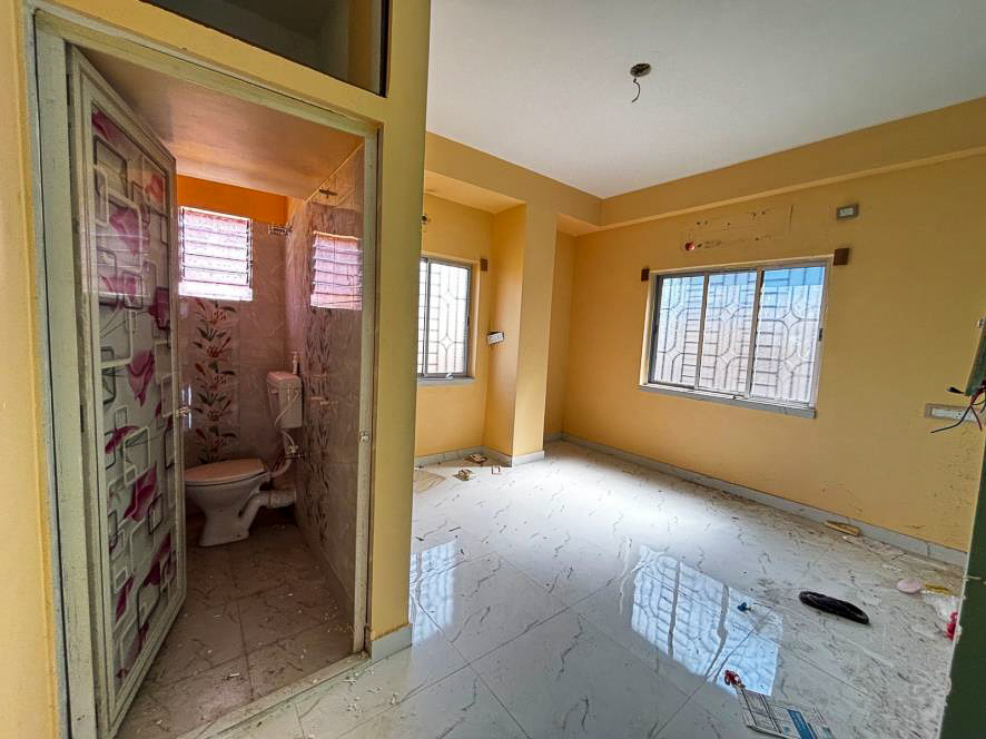 1004 square feet Flat for sale in MAA ABASAN, DUMDUM Kolkata — photo 7