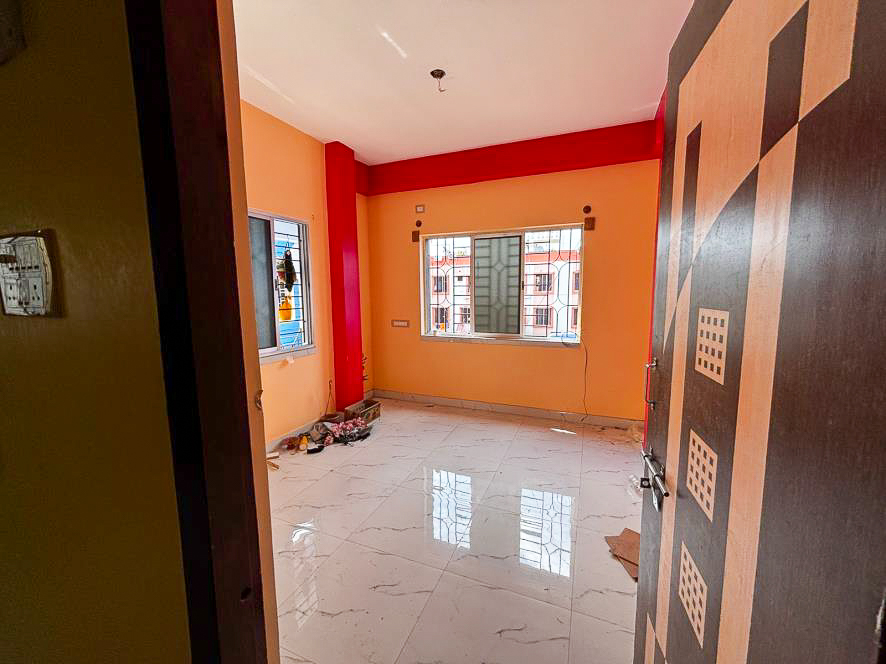 1004 square feet Flat for sale in MAA ABASAN, DUMDUM Kolkata — photo 8