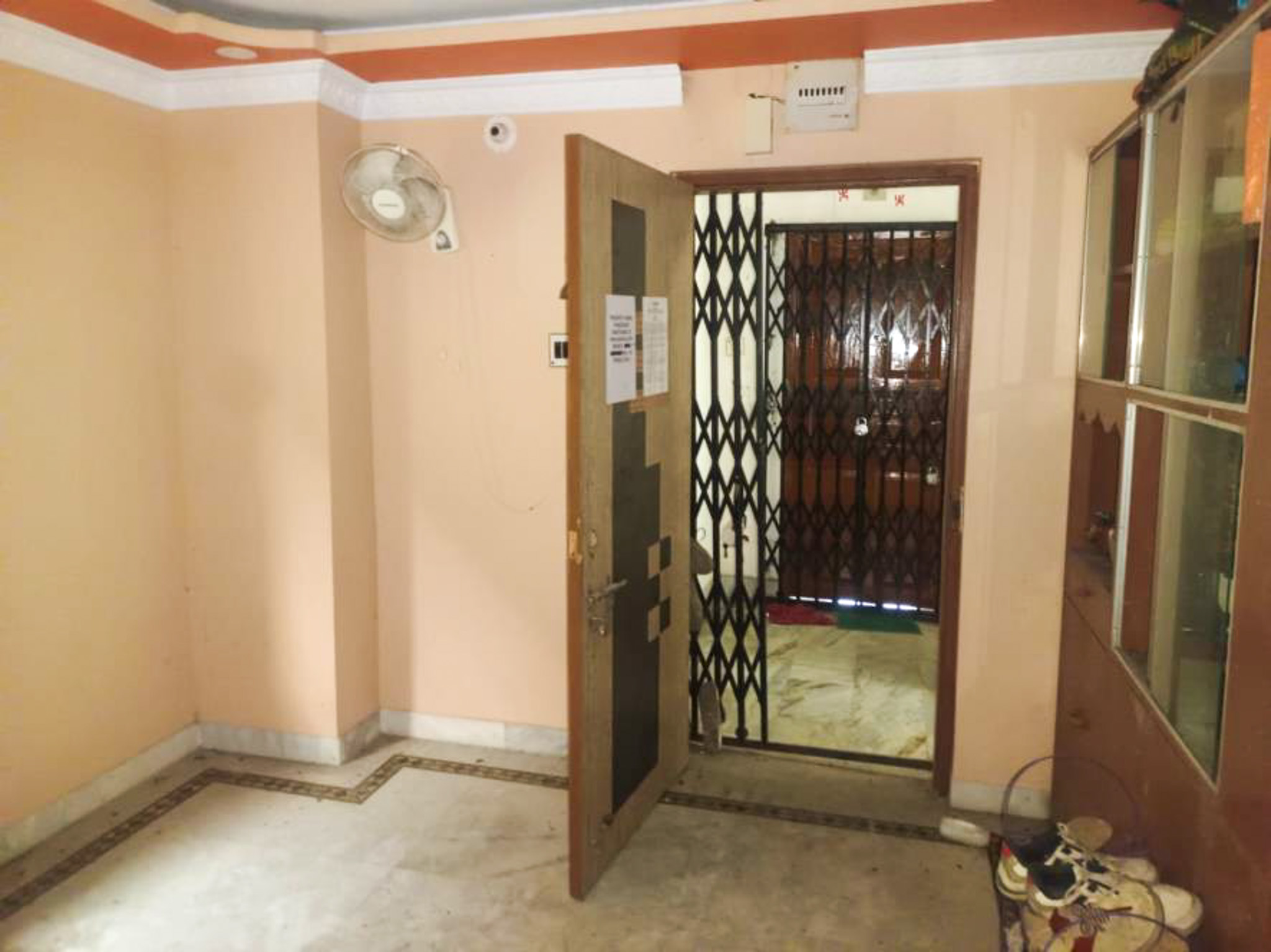 830 square feet Flat for sale in SURYASEN APARTMENT, BAGUIATI Kolkata — photo 4