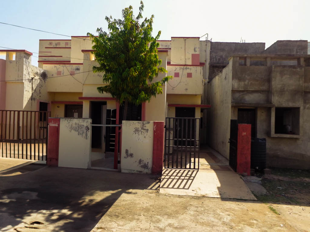 4 BHK Individual House for sale in Sahajanand Park Land, Middle Class Locality. Property is located in Mirzapar Village. Bhuj — photo 19