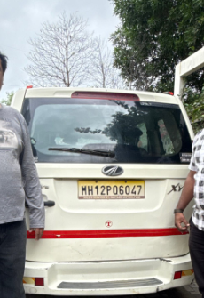 10 square feet COMM. VEHICLE MAHINDRA XYLO D4 MDI REG. MH12 PQ 6047 for sale in PUNE Pune — photo 2