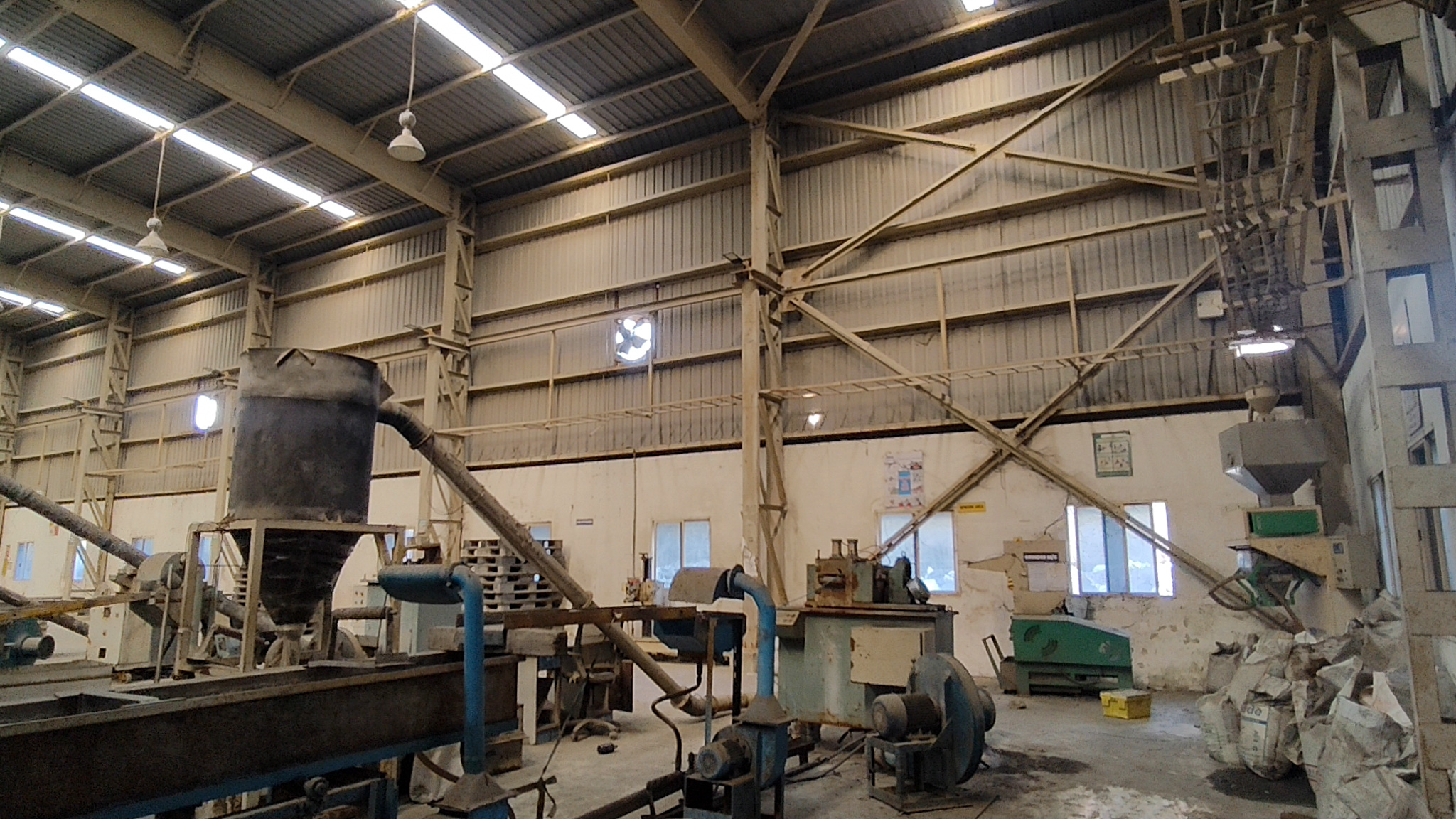 2010 square meter Shed with Plant and Machinery for sale in Markal Village, Pune Alandi — photo 2