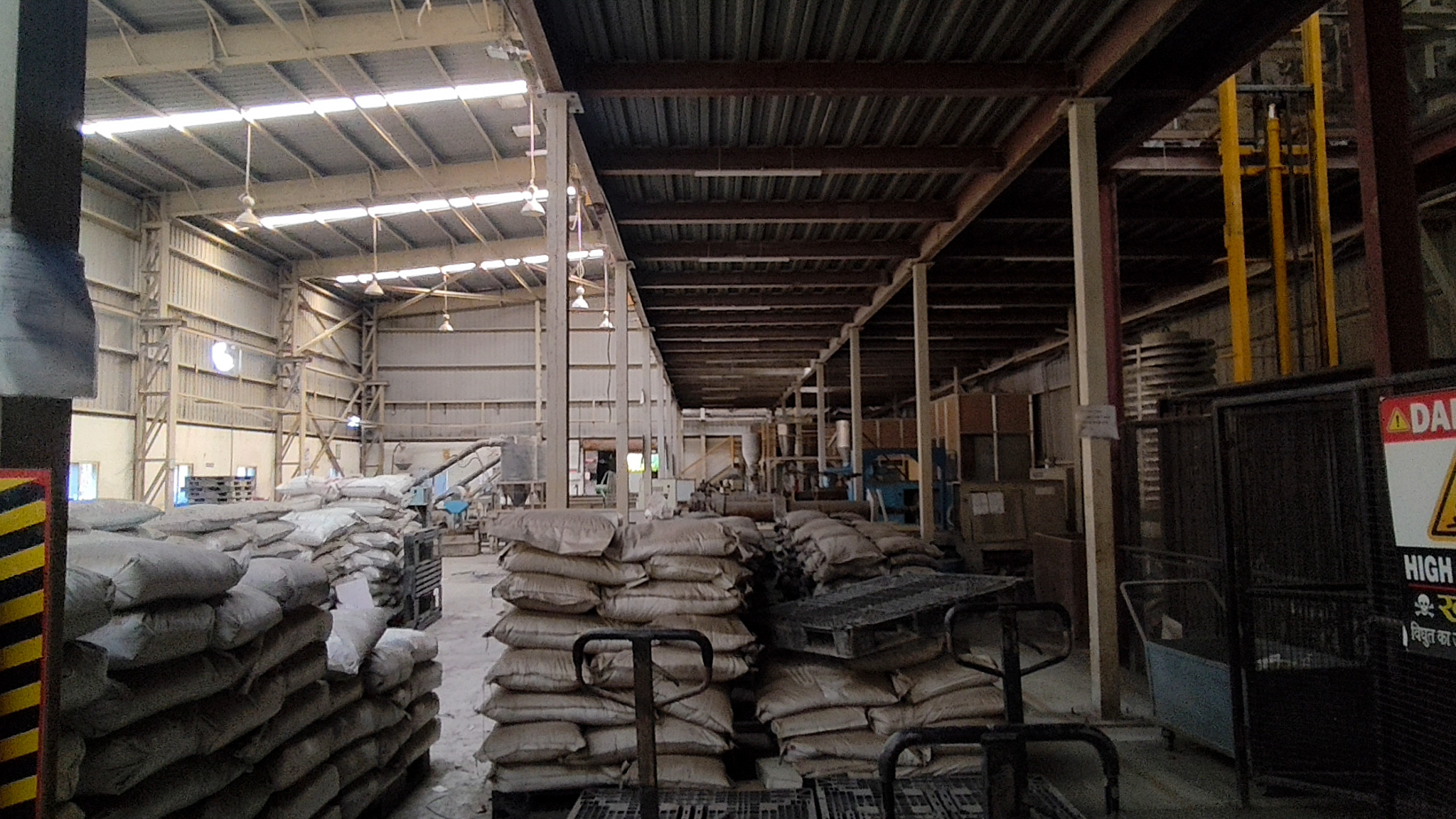 2010 square meter Shed with Plant and Machinery for sale in Markal Village, Pune Alandi — photo 7