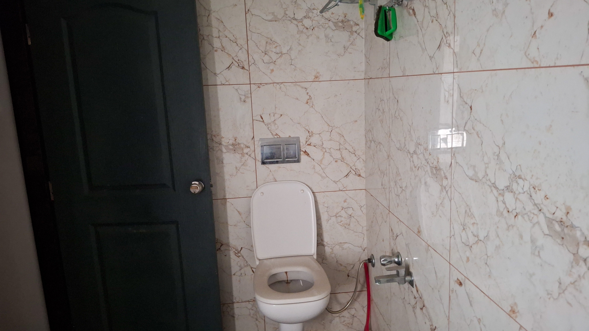 1460 square feet Flat for sale in Vadodara — photo 4