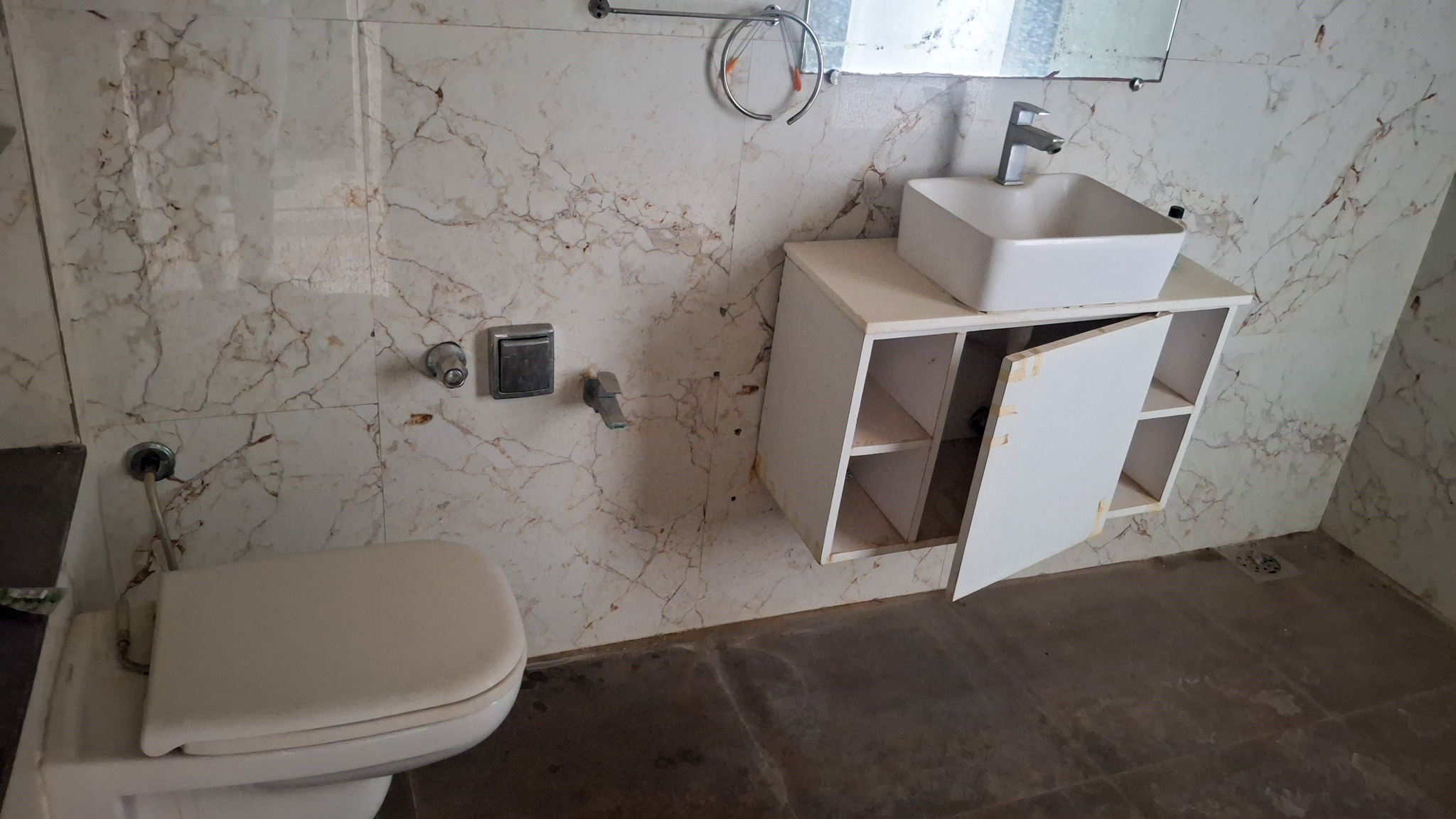 1460 square feet Flat for sale in Vadodara — photo 11