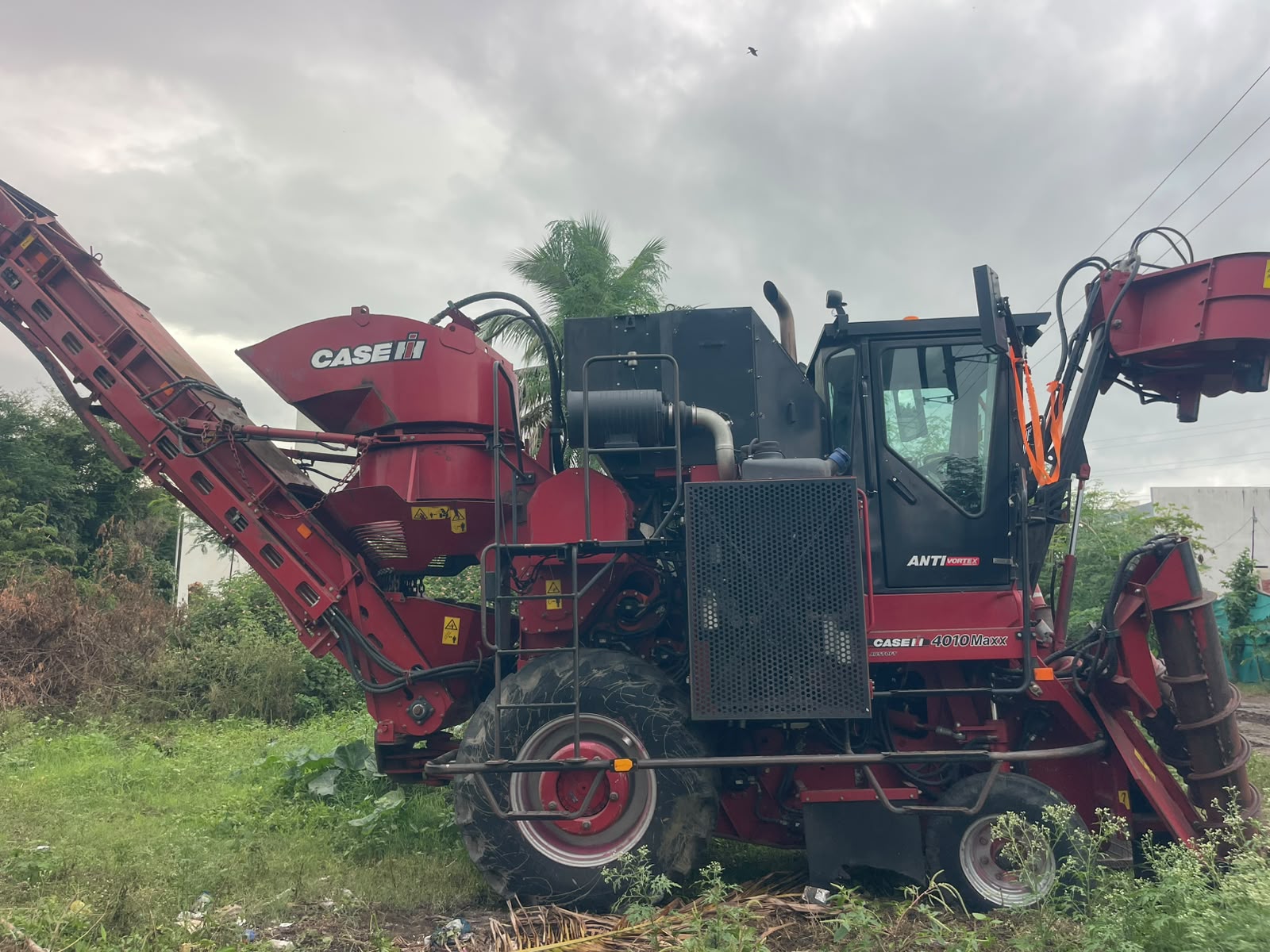 1 square meter Plant & Machinery Harvester unit for sale in SANGAMNER Sangamner — photo 1