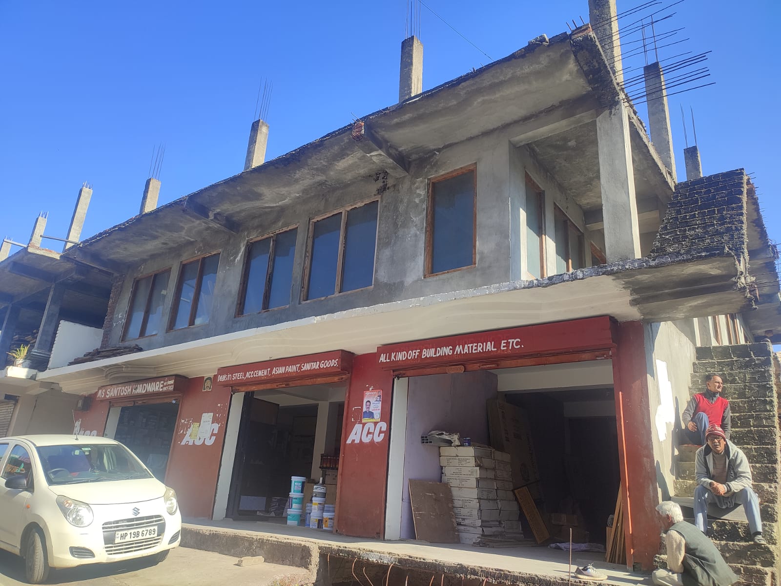 LAND & BUILDING for sale in Rampur — photo 1