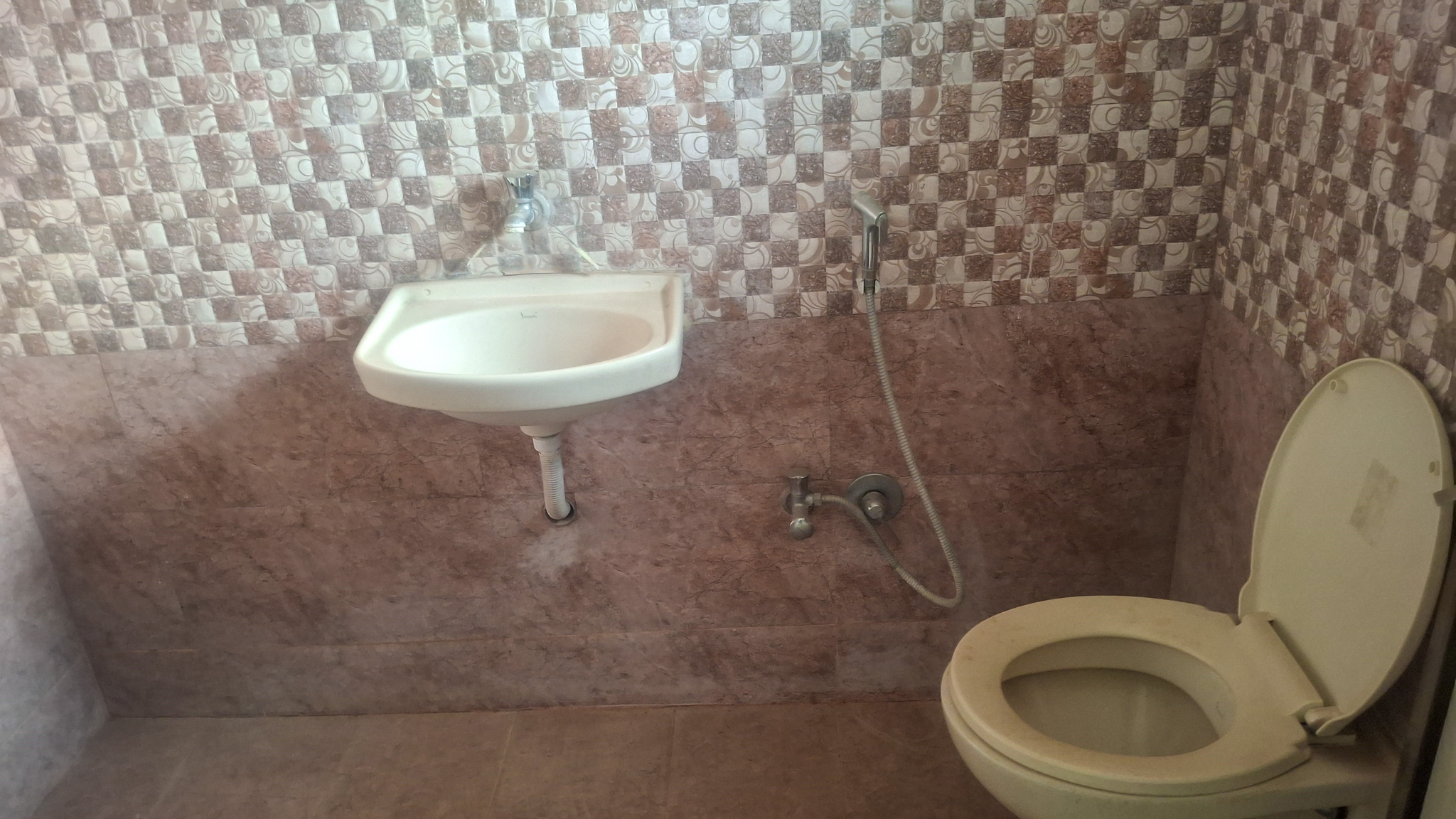 944 square feet Flat for sale in gorwa Vadodara — photo 13