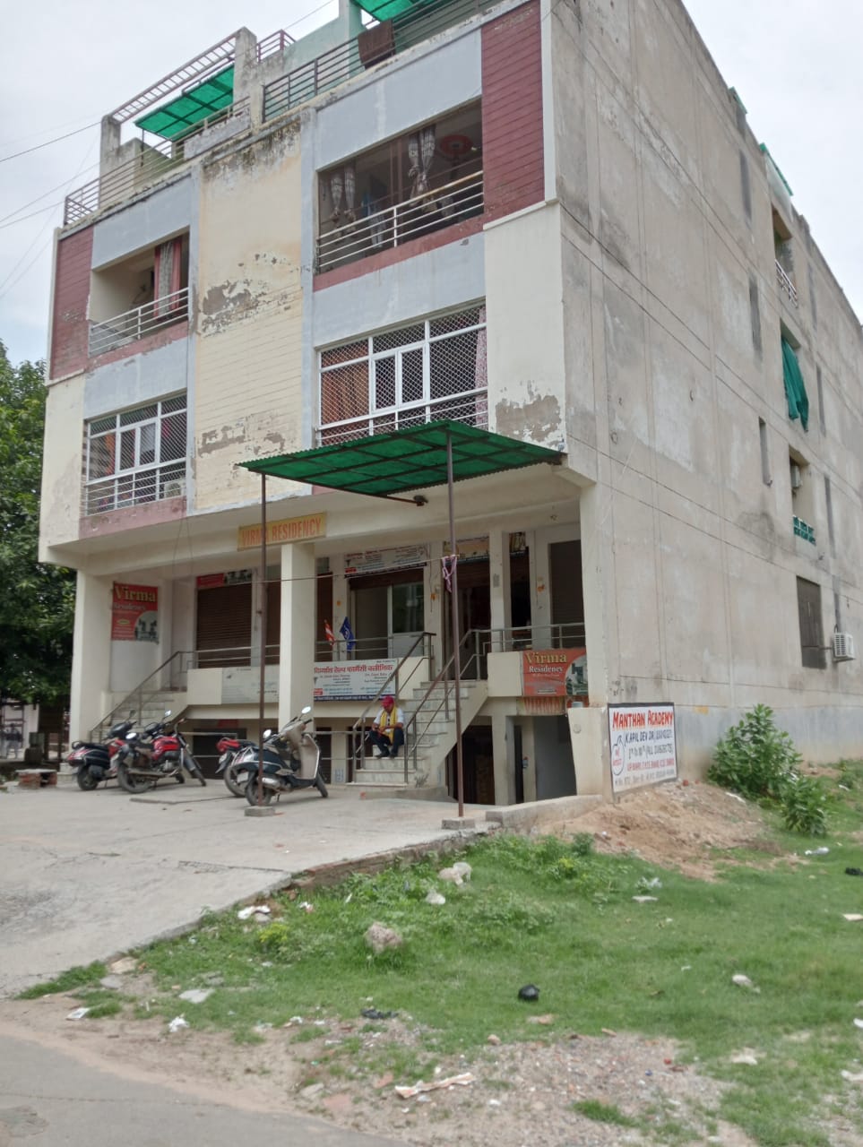 Flat for sale in Agra — photo 3