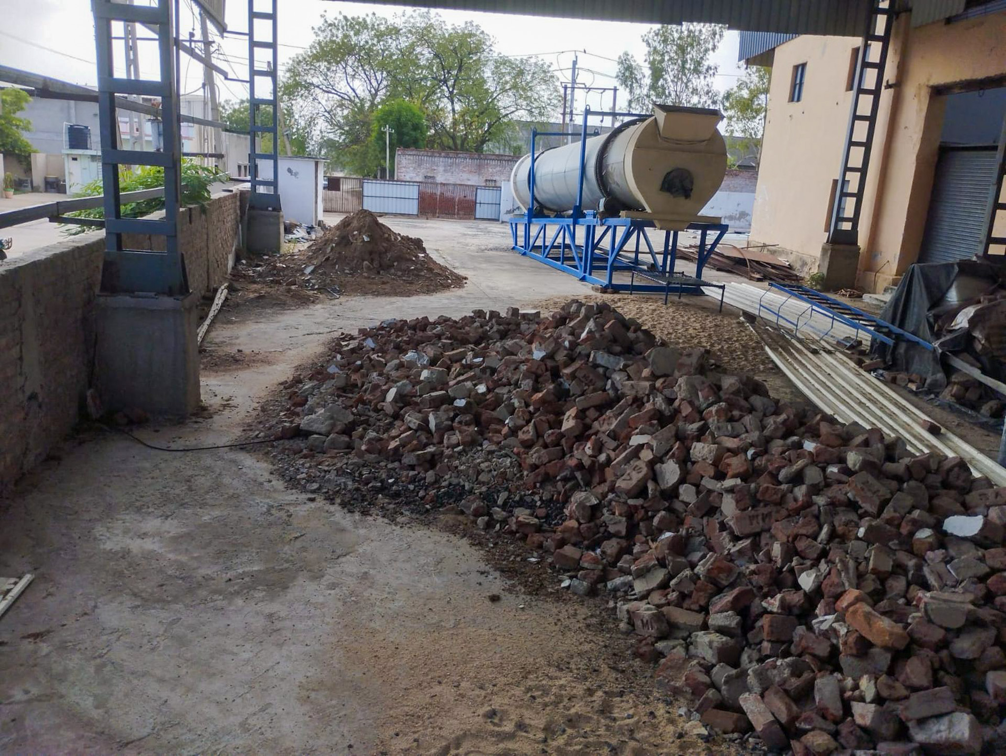 Industrial Plot with Factory Building for sale in VILLAGE BUDASAN, KADI, MEHSANA Kadi — photo 6
