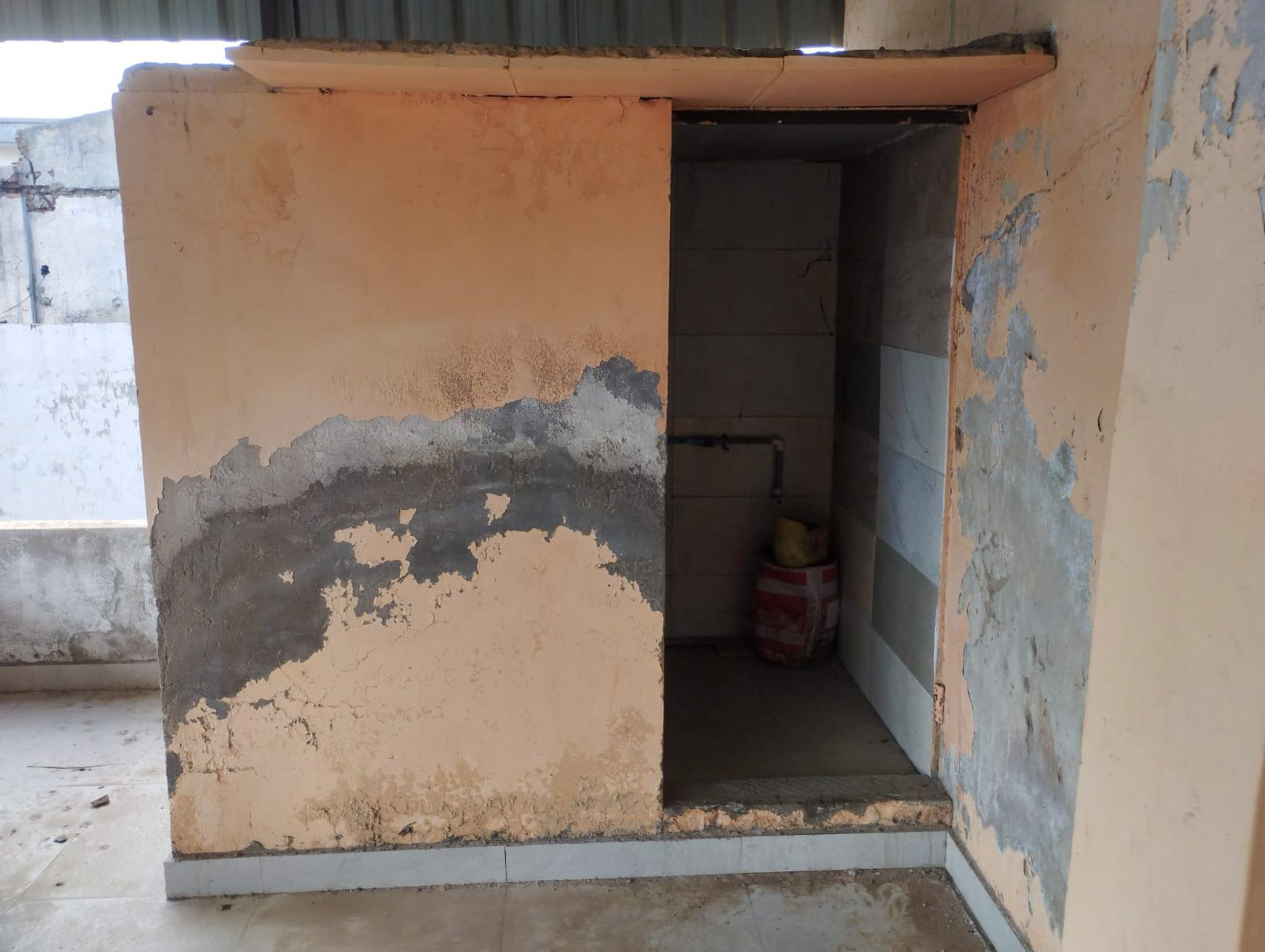 Industrial Plot with Factory Building for sale in VILLAGE BUDASAN, KADI, MEHSANA Kadi — photo 12