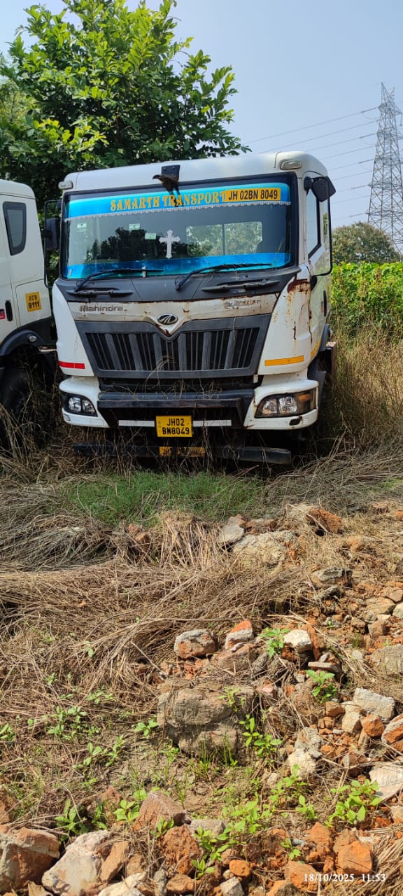 MAHINDRA TRUCK for sale in SUNDERGARH L And T Cement Plant Jharsuguda — photo 1