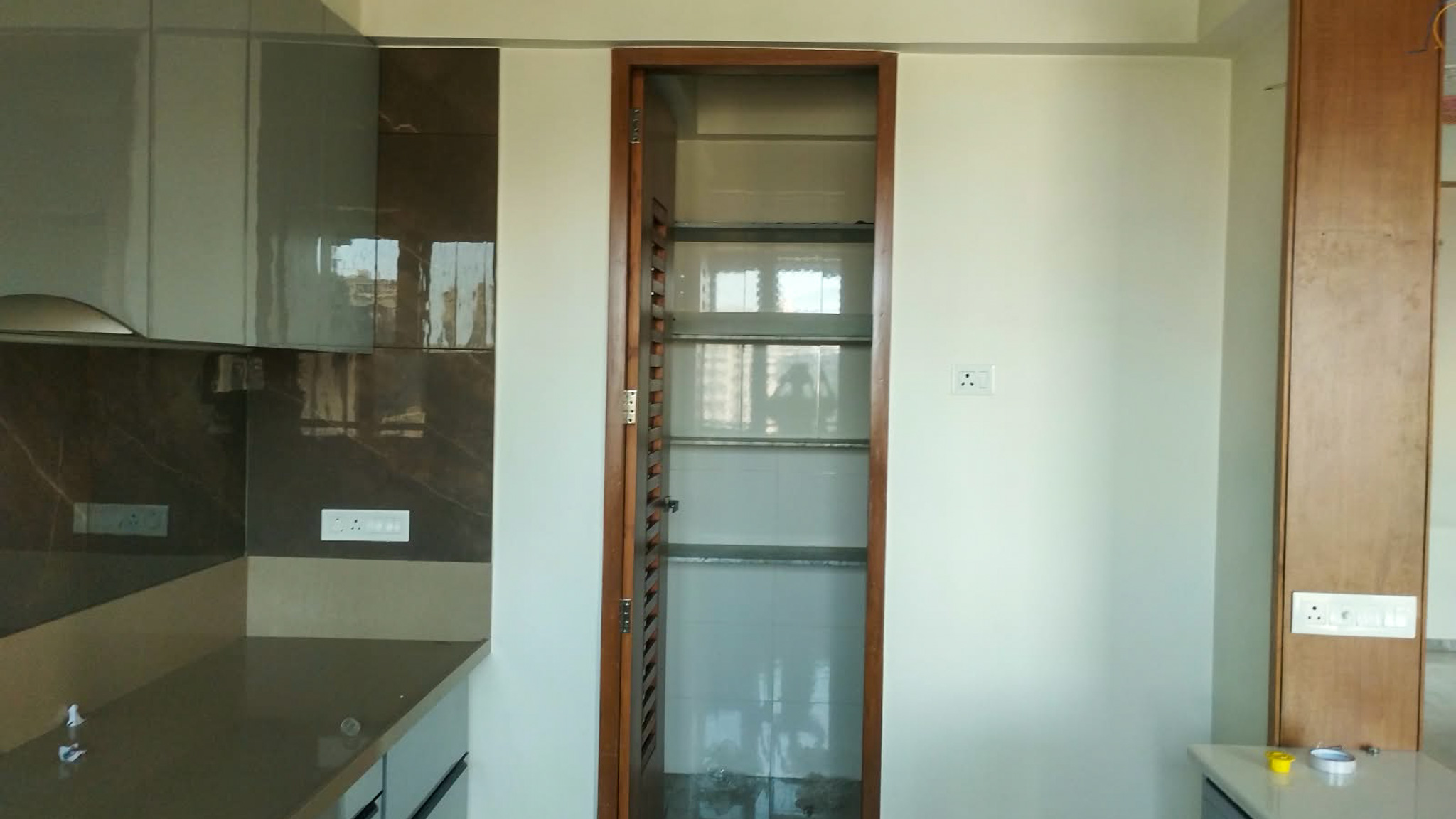 103.65 square meter Flat for sale in NEST RESIDENCY, Flat No B-704, 7th Floor, "Nest Residency", Nr. Darsh Pavitram, Nr. Mahavirpuram,Koba, Gandhinagar Ahmedabad — photo 5