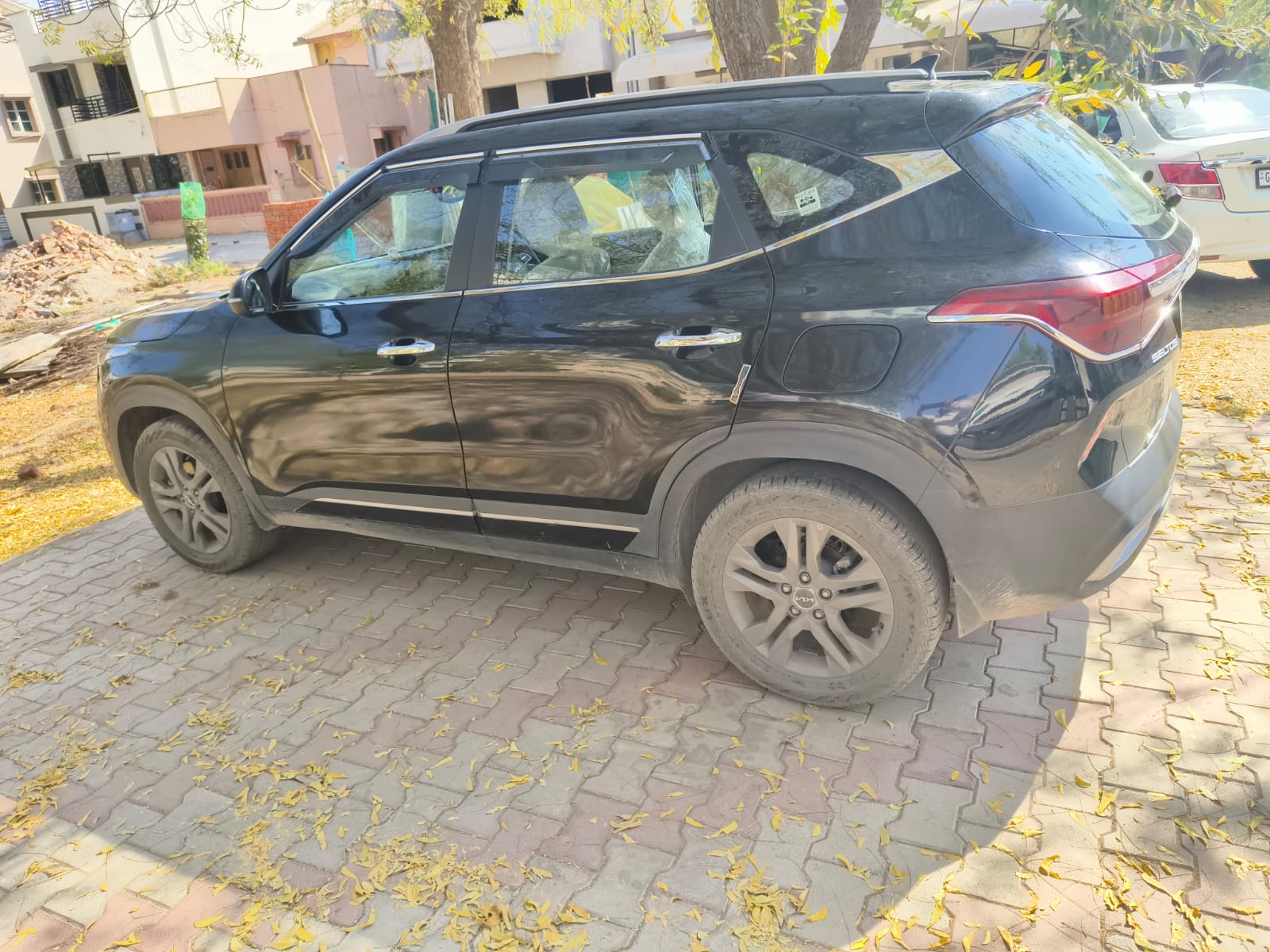 2023 Kia Seltos HTX SUV 15732 km 3 years for sale in BRAHMANI GODOWN Ahmedabad — photo 1