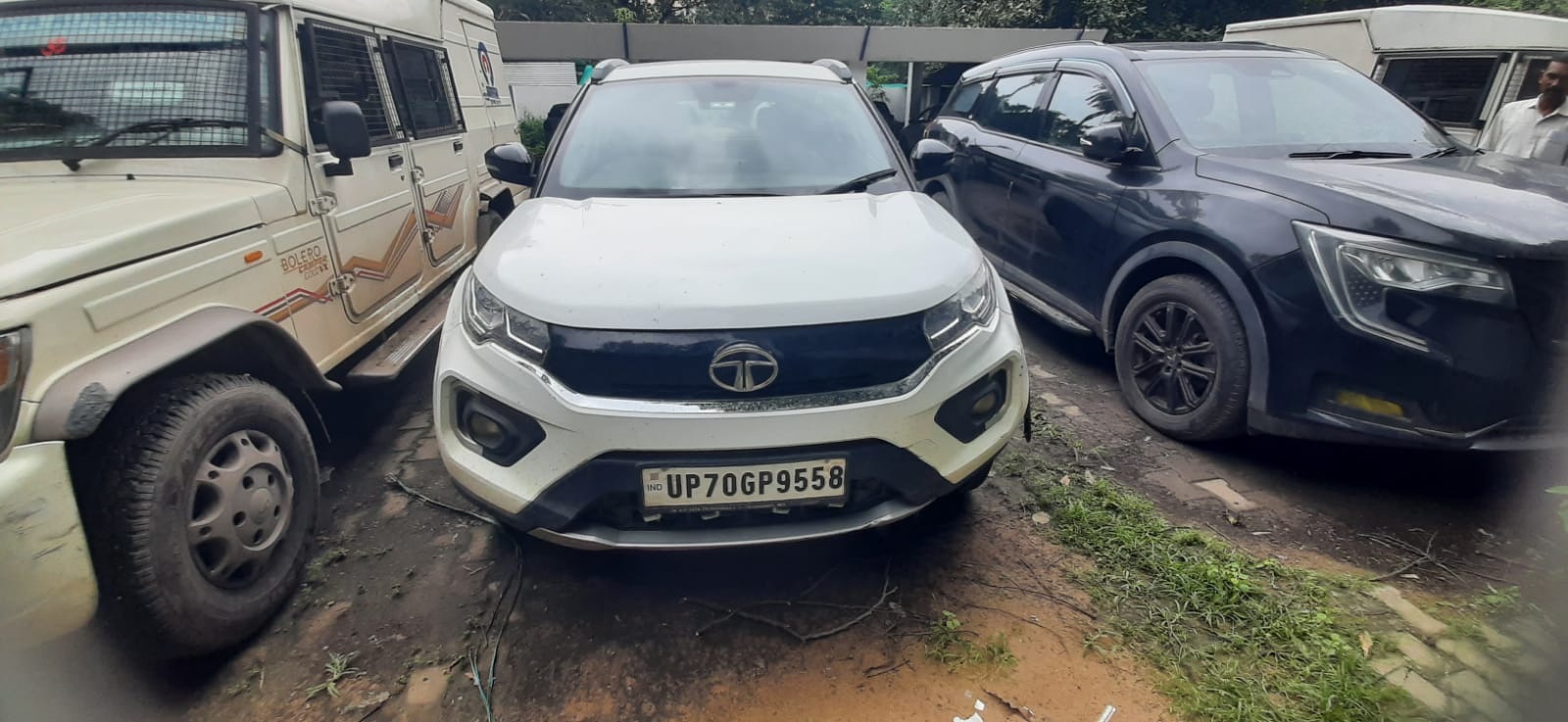 2023 Tata Nexon XZ Diesel MT SUV 28187 km 3 years for sale in SBI MAIN BRANCH PRAYAGRAJ, KUTCHERY ROAD, PRAYAGRAJ-211002 Prayagraj