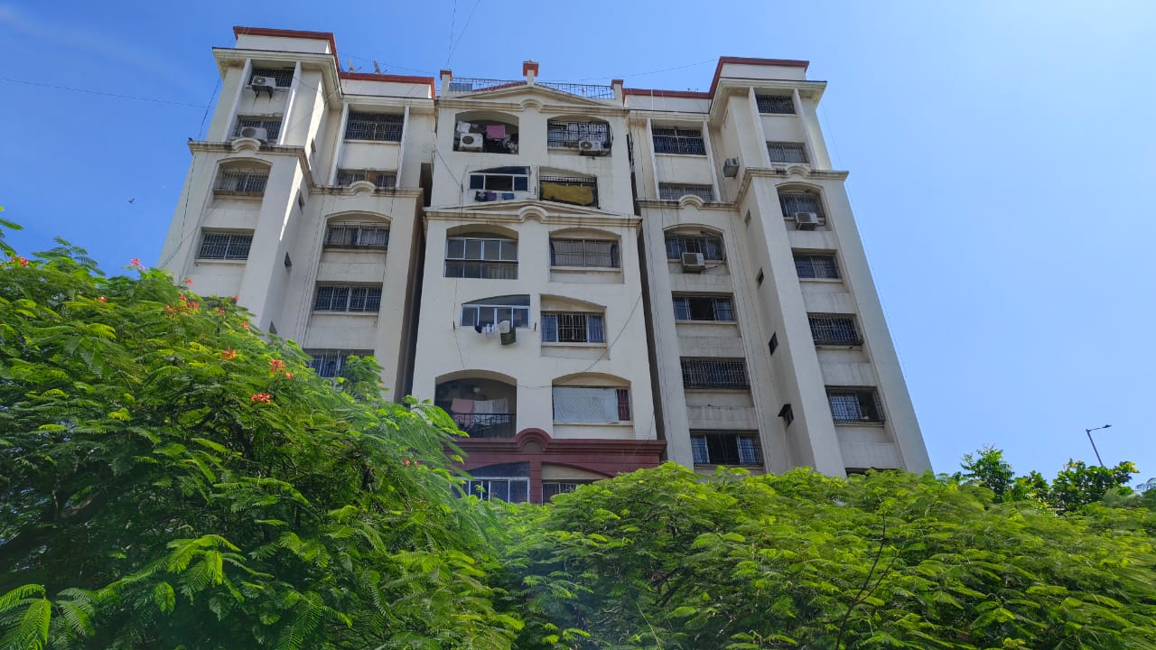 110.87 square meter Flat for sale in GOOD Rajkot — photo 2