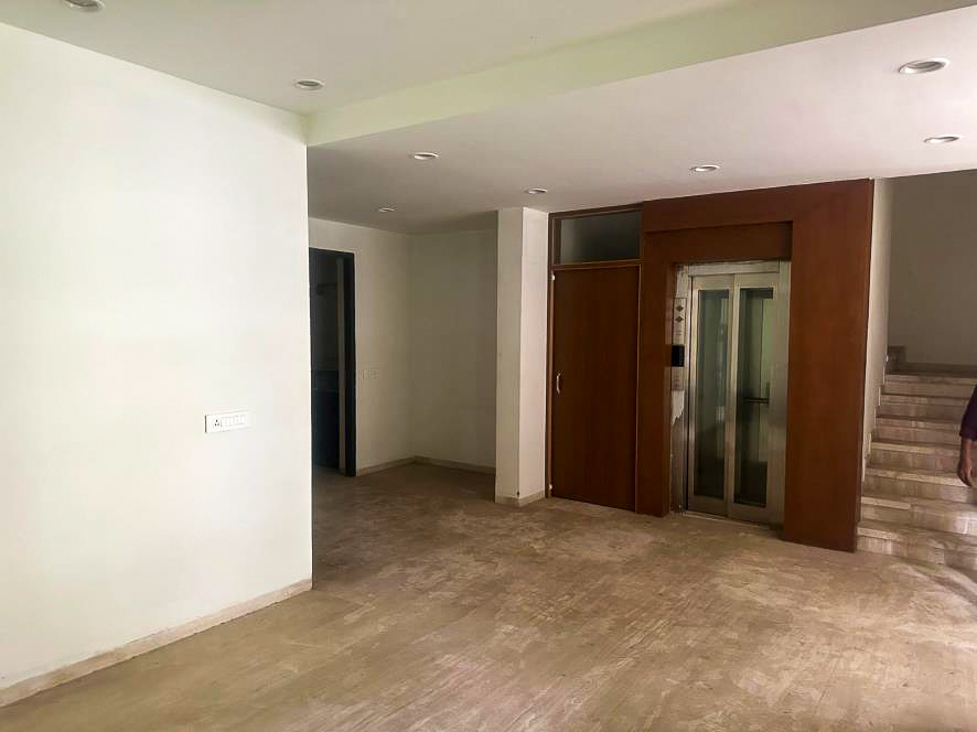 627.09 square meter Bungalow for sale in Vastrapur Ahmedabad — photo 2