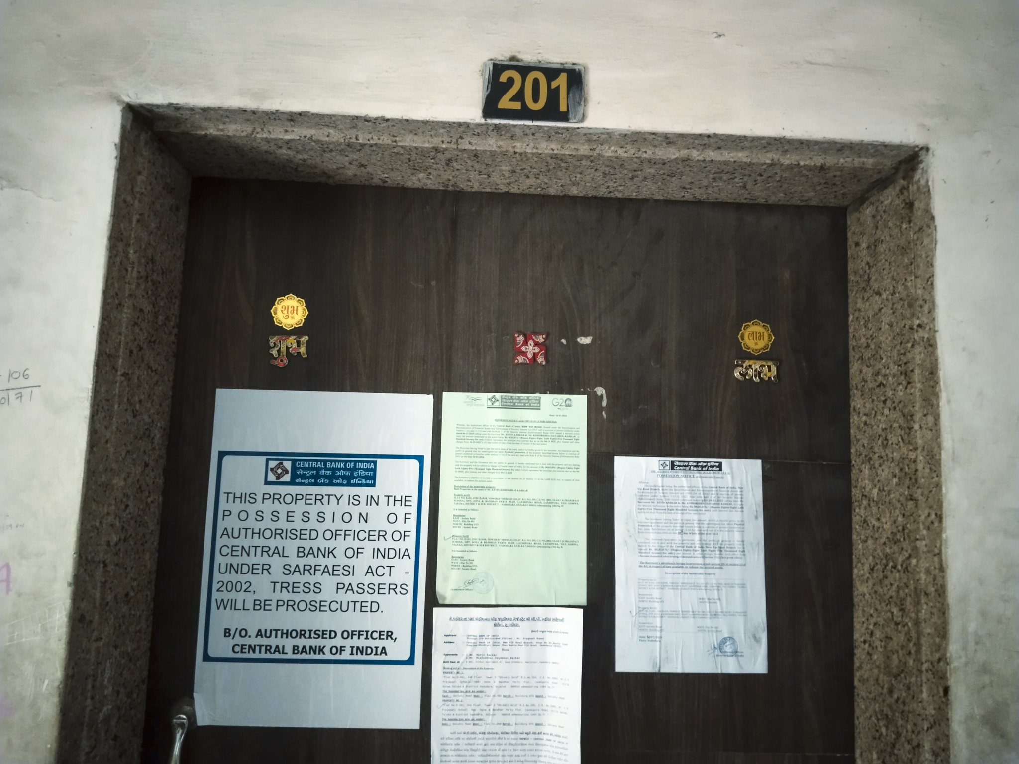 1304 square feet Flat for sale in Vadodara