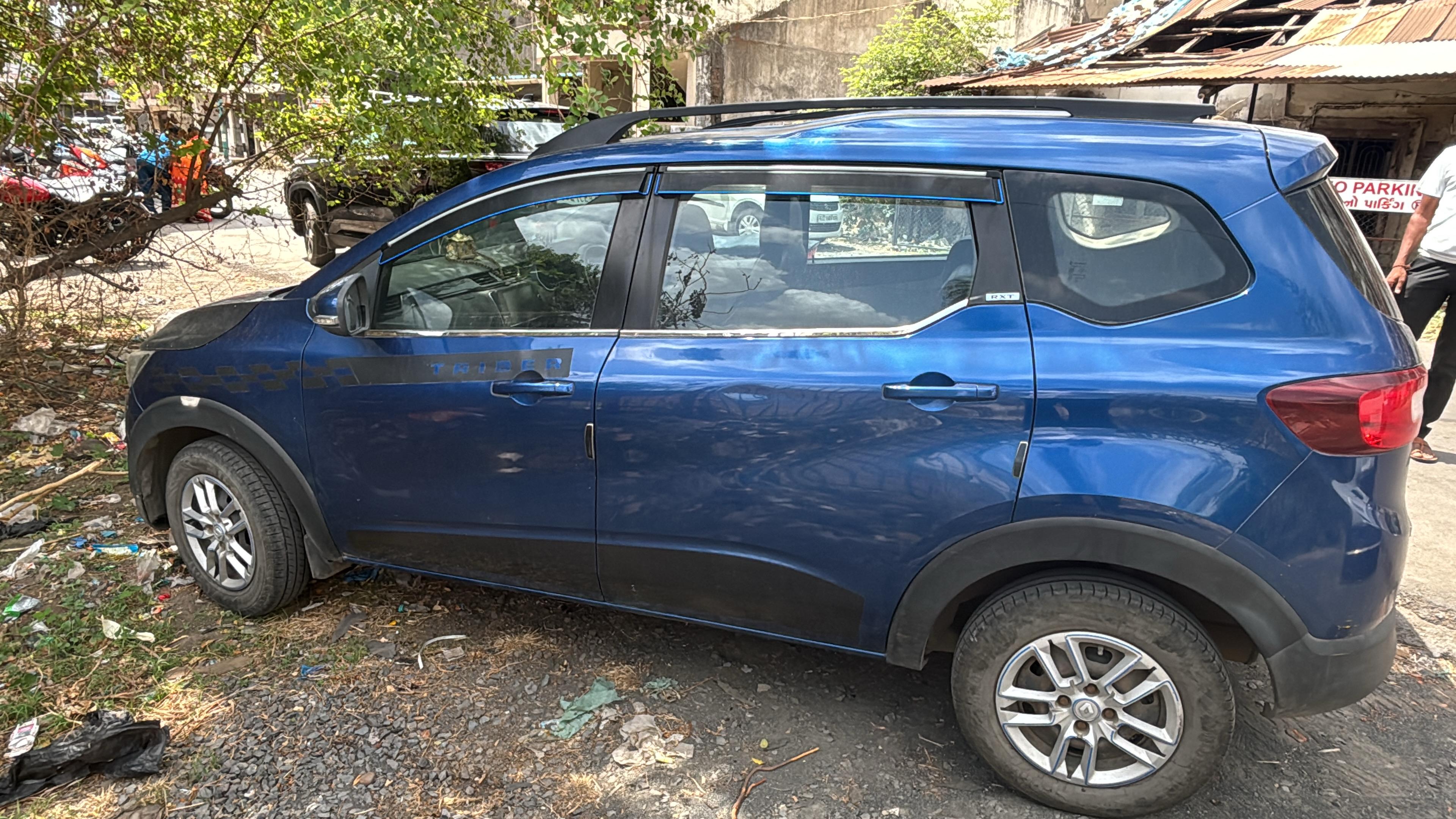 RENAULT TRIBER RXT MT 1.0 BS6 for sale in CHIKHLI Chikhli — photo 1
