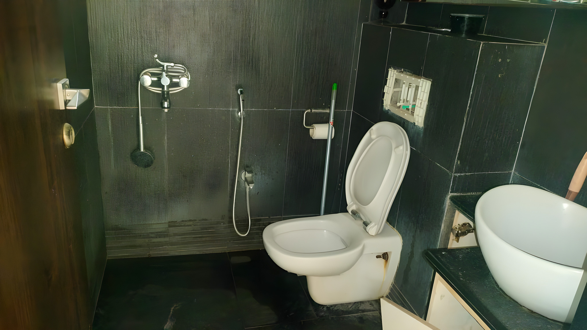 Flat for sale in Mumbai — photo 6
