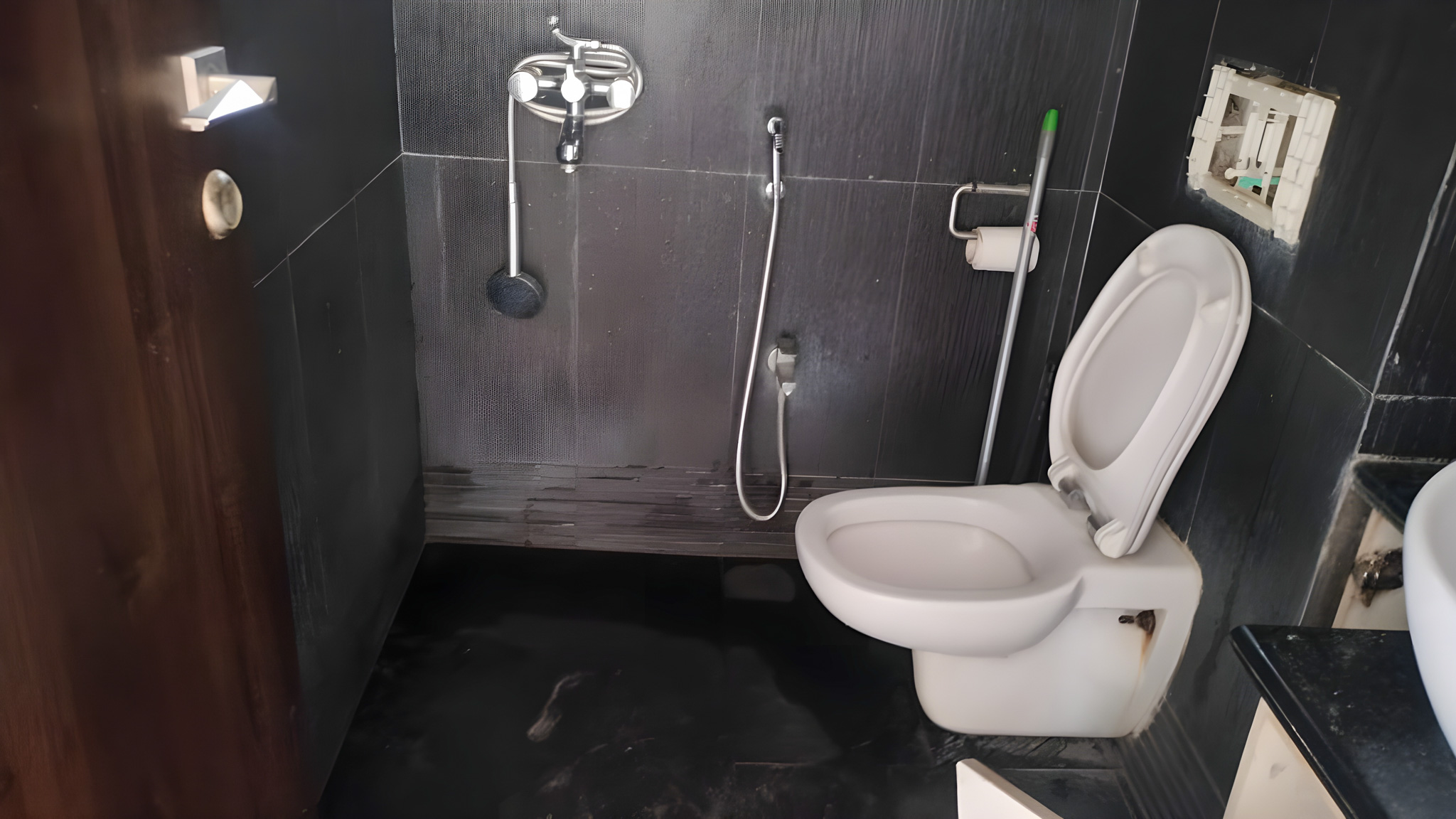 Flat for sale in Mumbai — photo 17