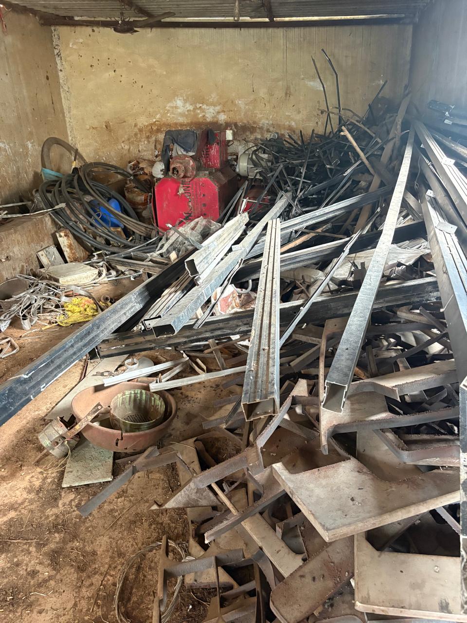 1 square feet Two machine, Electric control panel, steel structure of machine and steel scrap for sale in Bhopal — photo 1