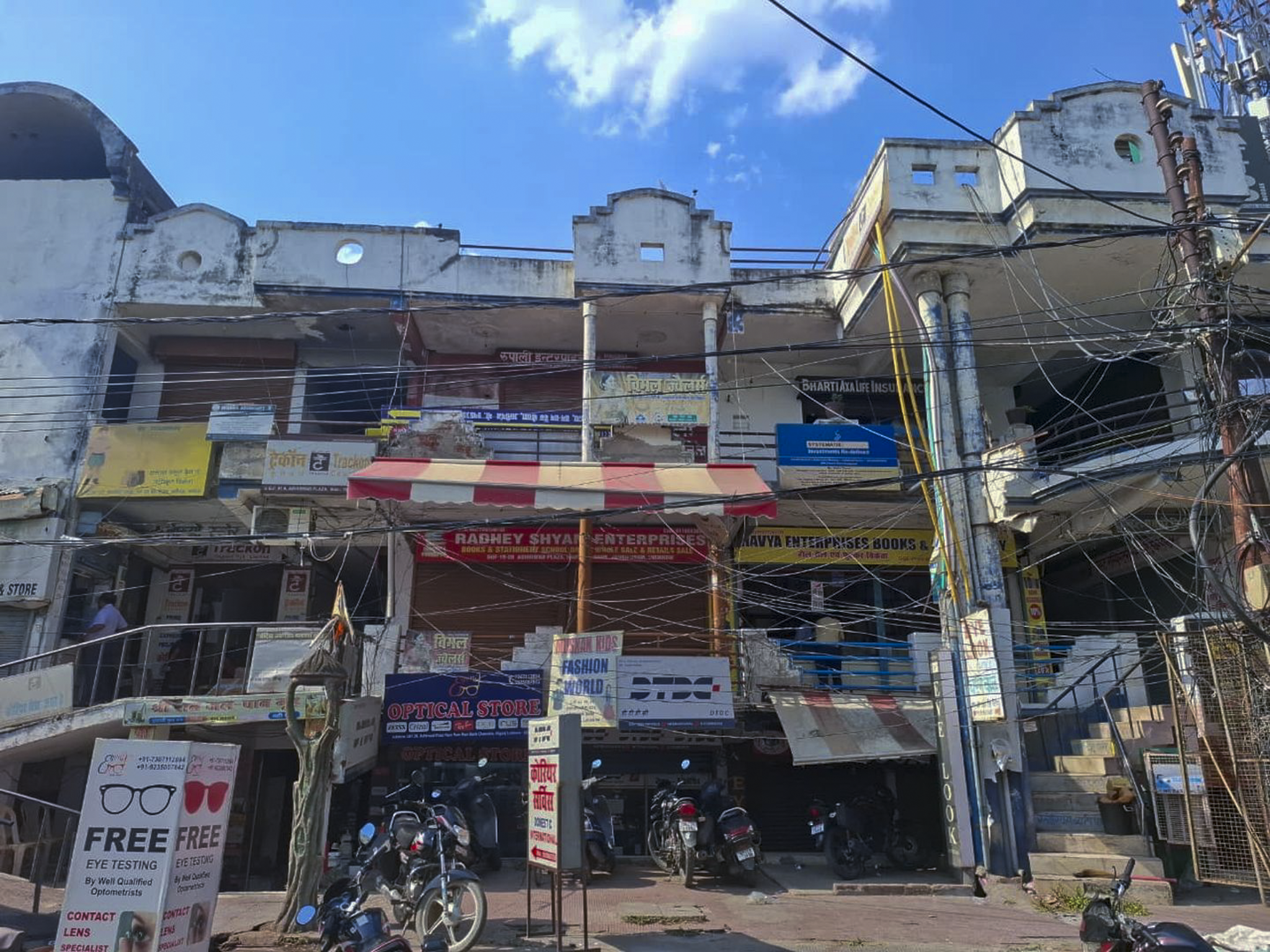 500 square feet Shops for sale in VIKAS NAGAR Lucknow — photo 24