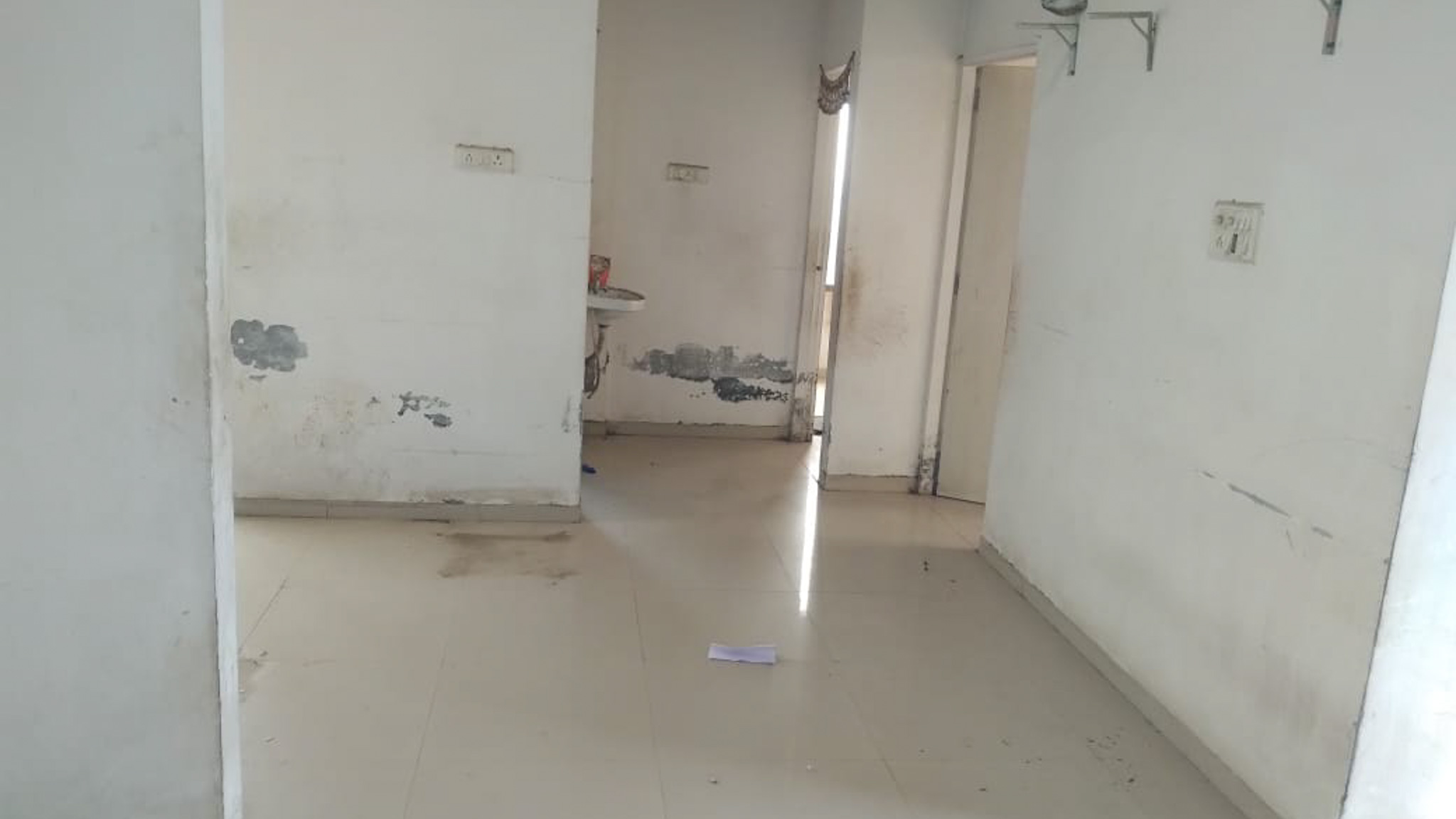 2 BHK Flat for sale in SAHAJANAND LANDMARK, SAYAJIPURA Vadodara — photo 4