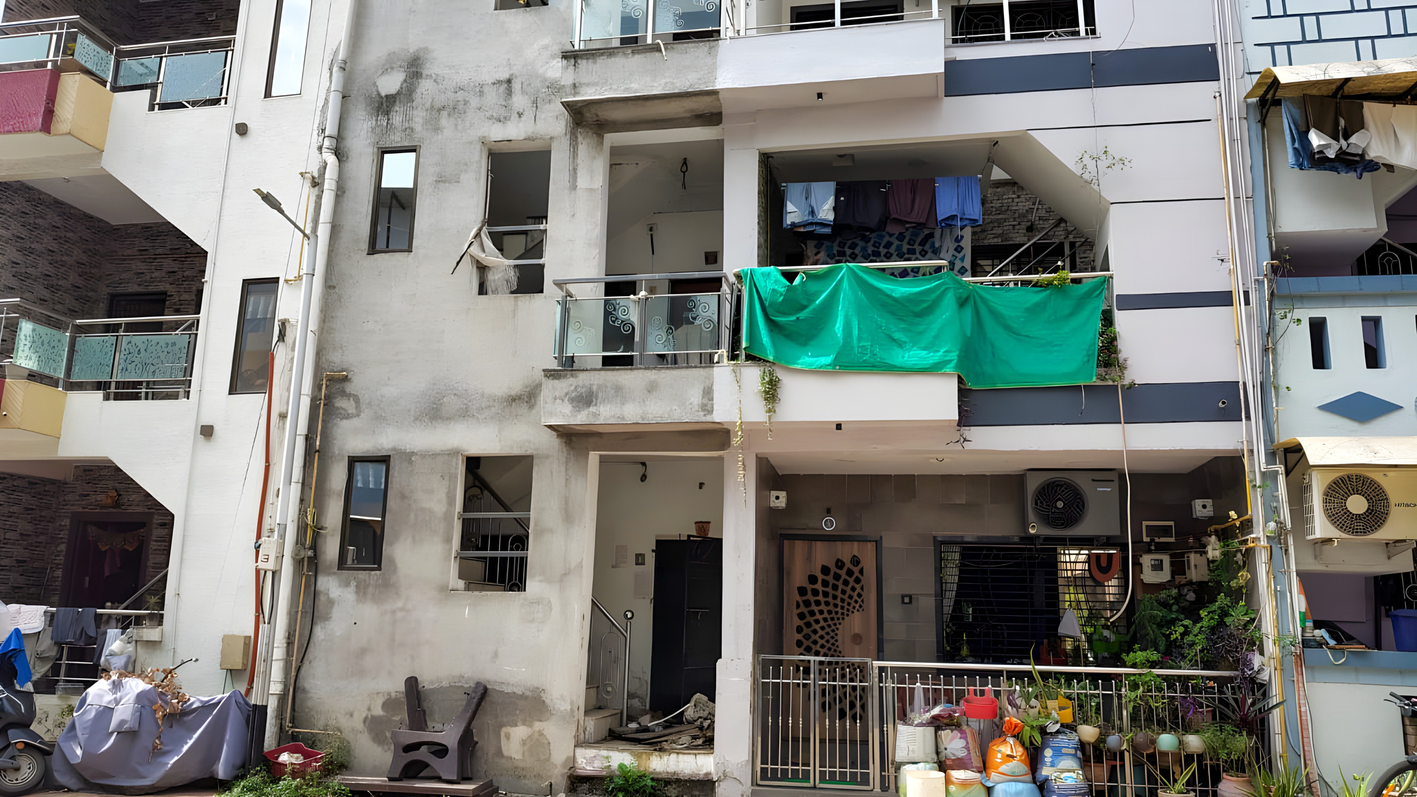 1050 square feet Individual House for sale in DOCTOR PARK , Near Subhash Garden Surat — photo 10
