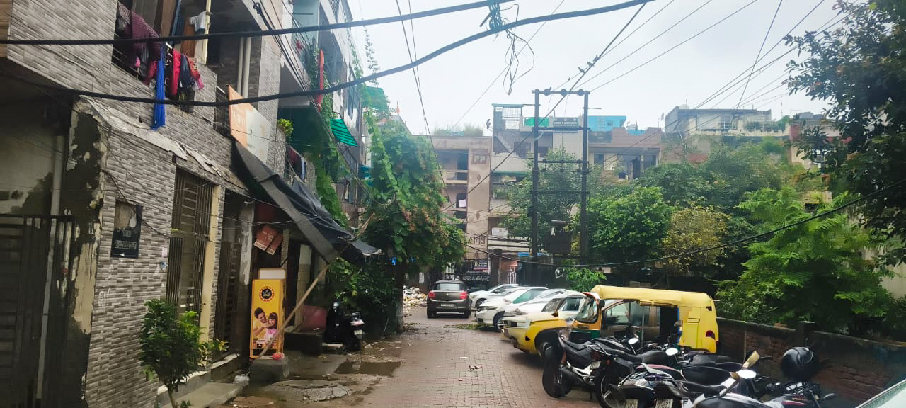 Flat for sale in Ghaziabad — photo 2