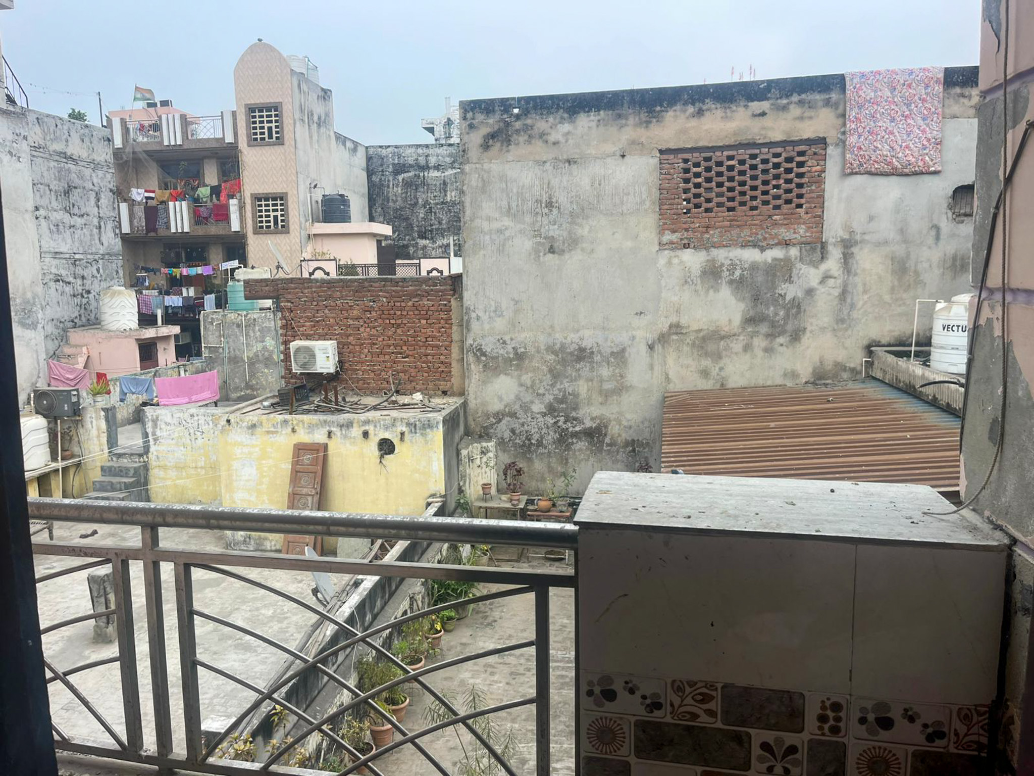 405 square feet Flat for sale in Ghaziabad — photo 16