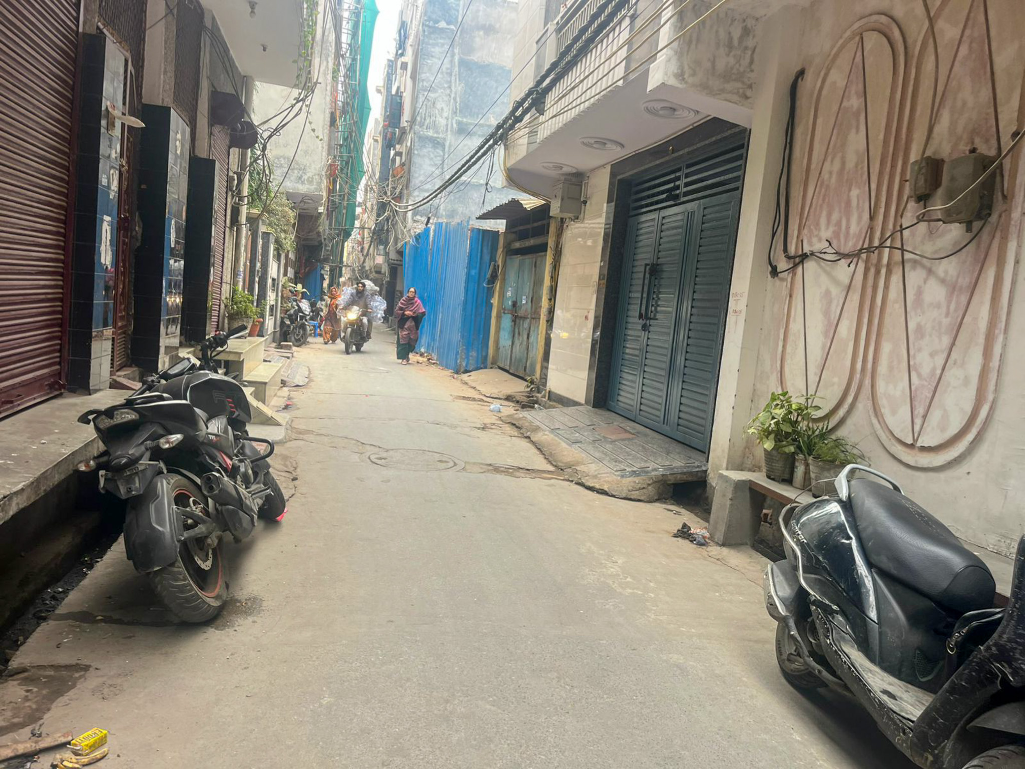 360 square feet Flat for sale in Ghaziabad — photo 2